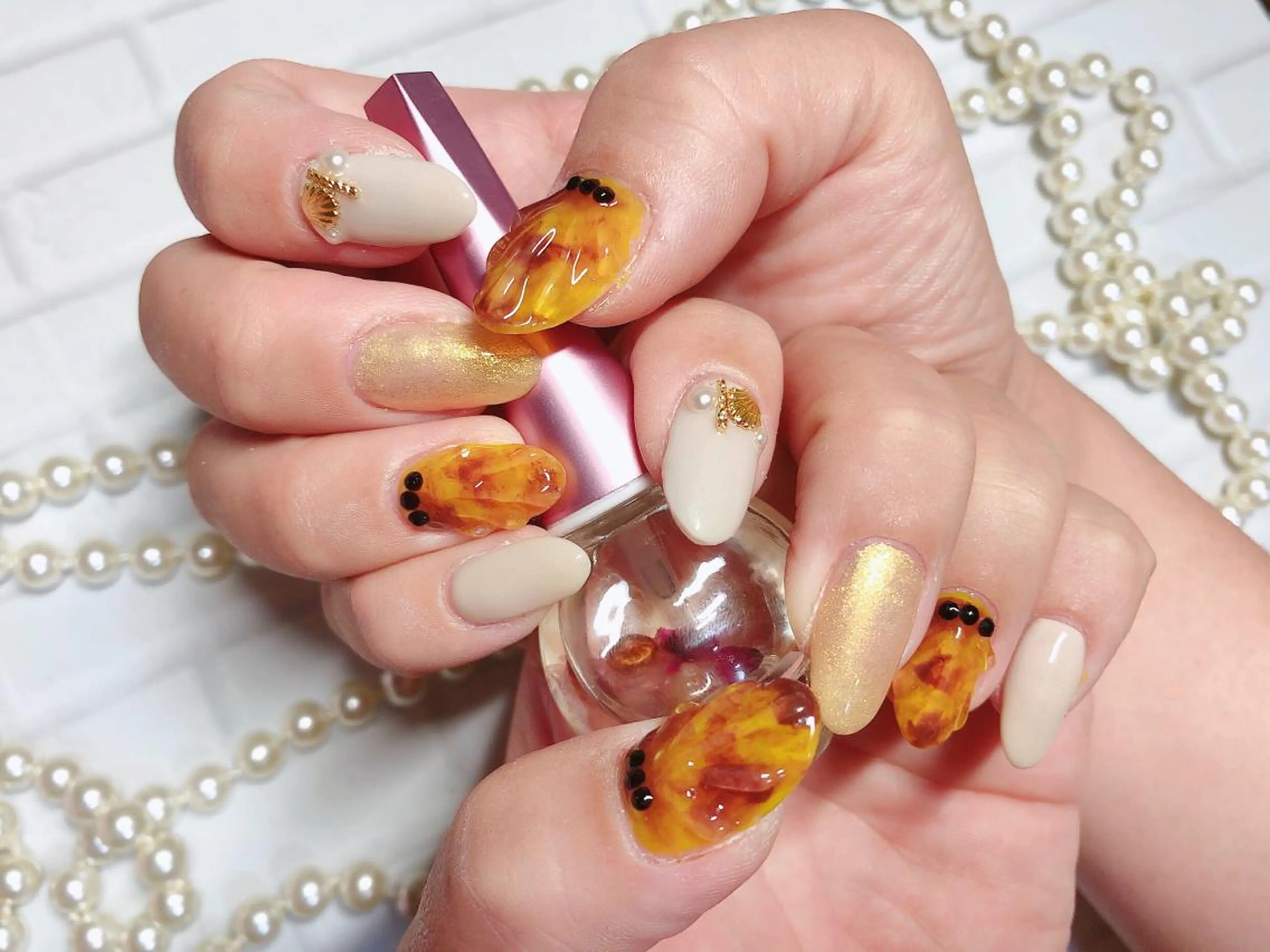 ネイル べっ甲ネイル ハンドネイル ハンドケア ネイル･脱毛サロン HARRYSのエステ・リラクイメージ