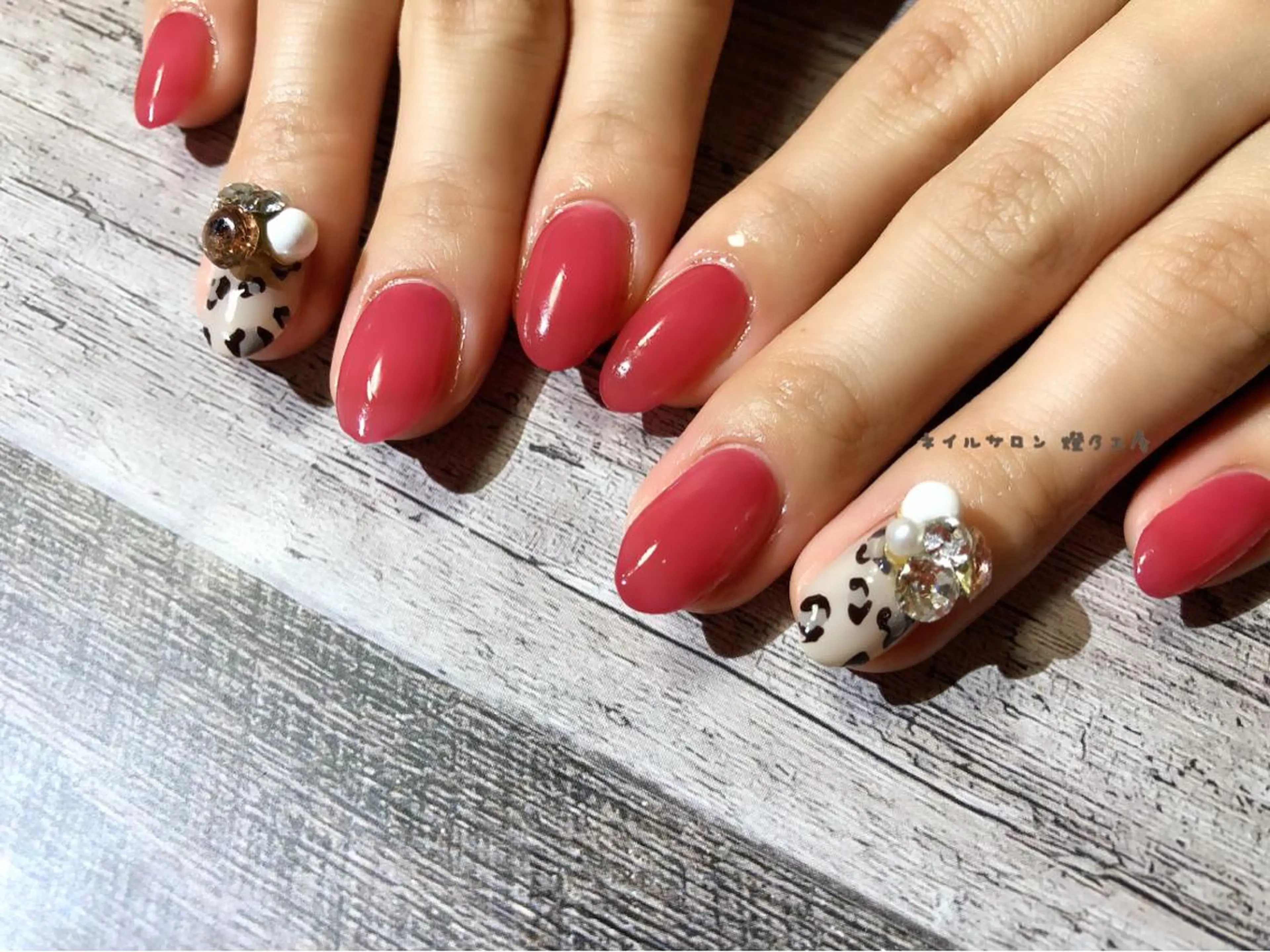 ネイル 伊藤 美里のネイルデザイン
