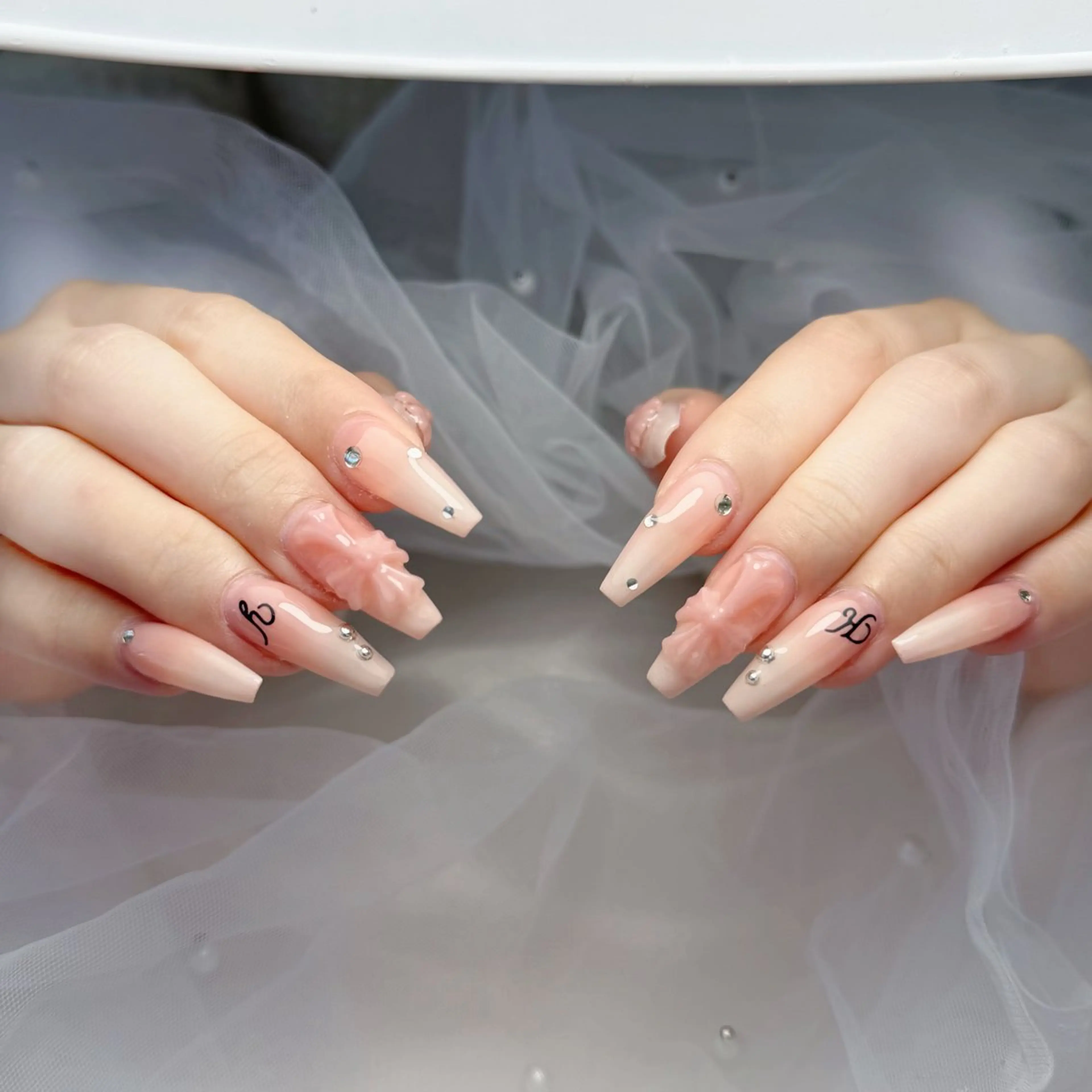 ネイル ハンドネイル ハンドケア いちご ちゃんのネイルデザイン