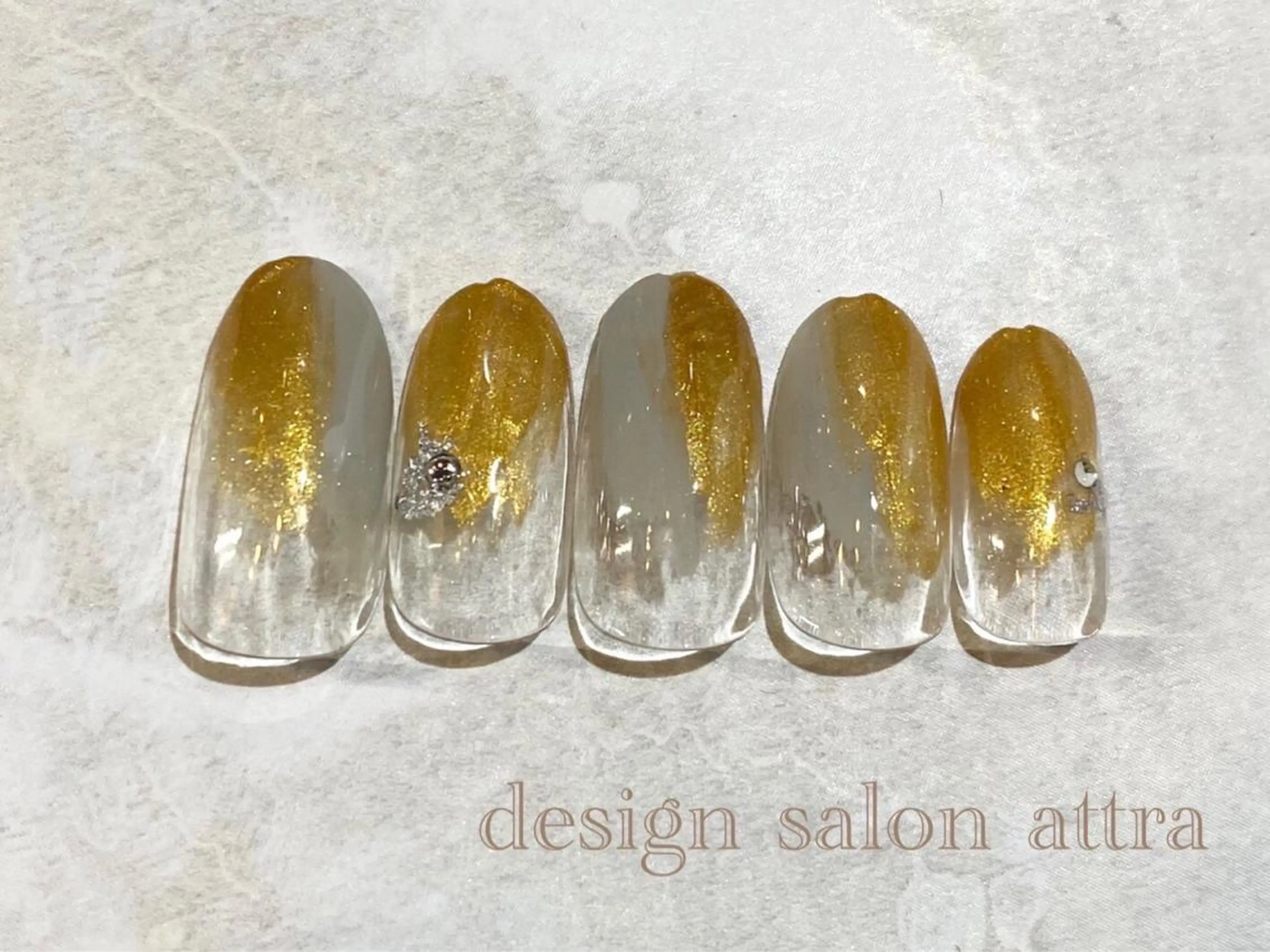 ネイル ハンドネイル デザインサロン attra 本八幡店のネイルデザイン