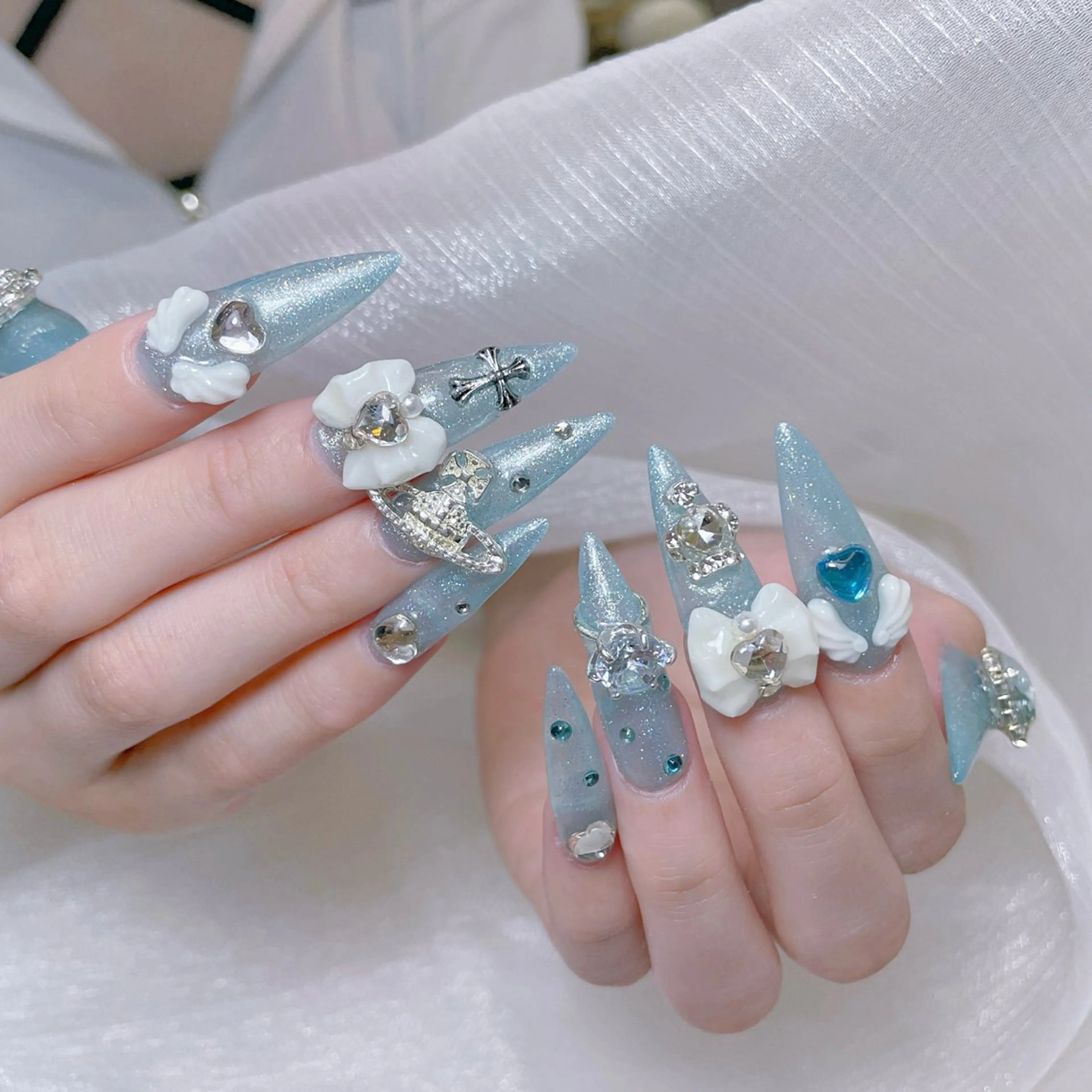 ネイル チークネイル フレンチネイル ガーリー ガラスフレンチ キラキラネイル princess スカルプ専門店のネイルデザイン