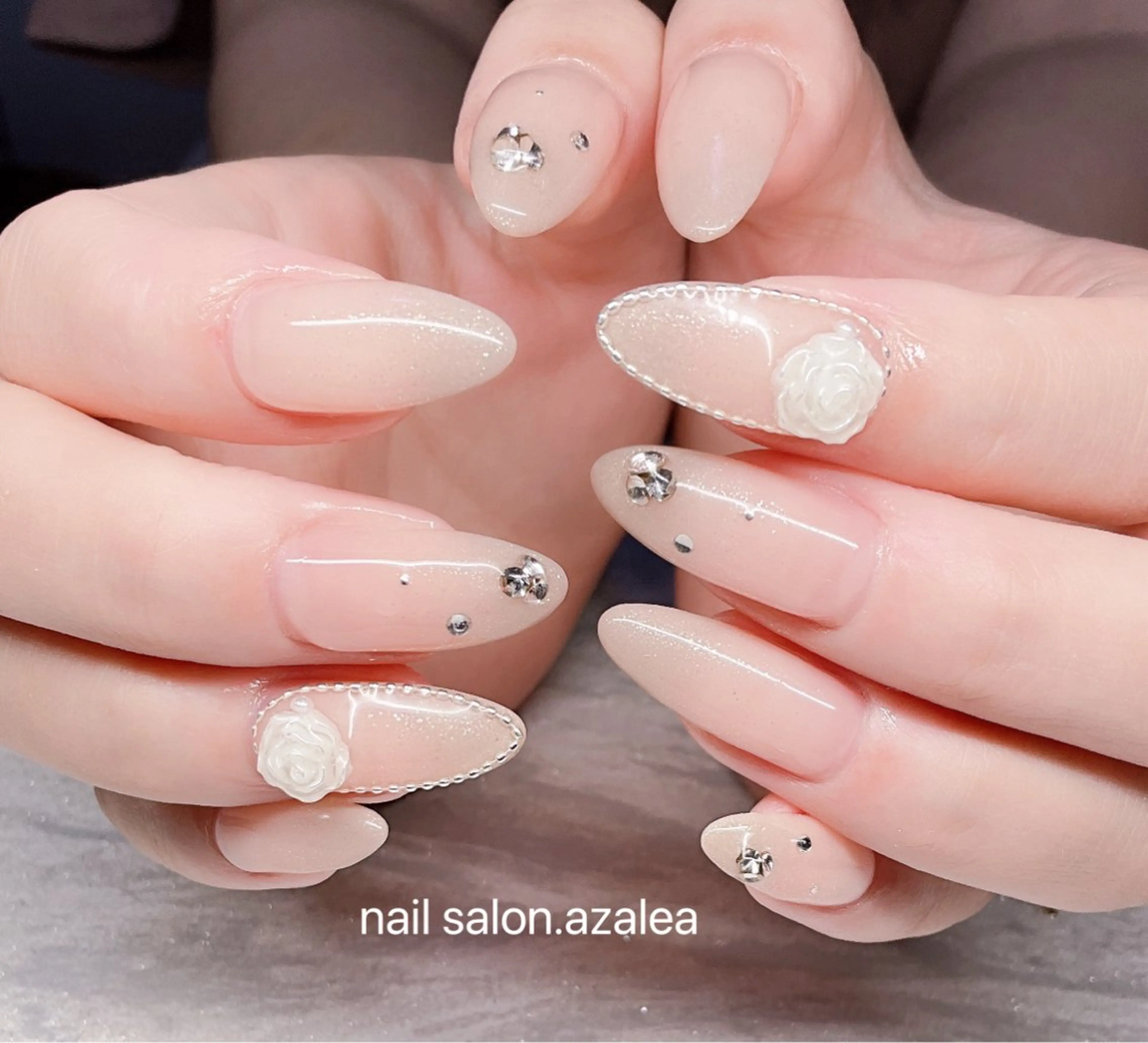 ネイル ハンドネイル R inのネイルデザイン