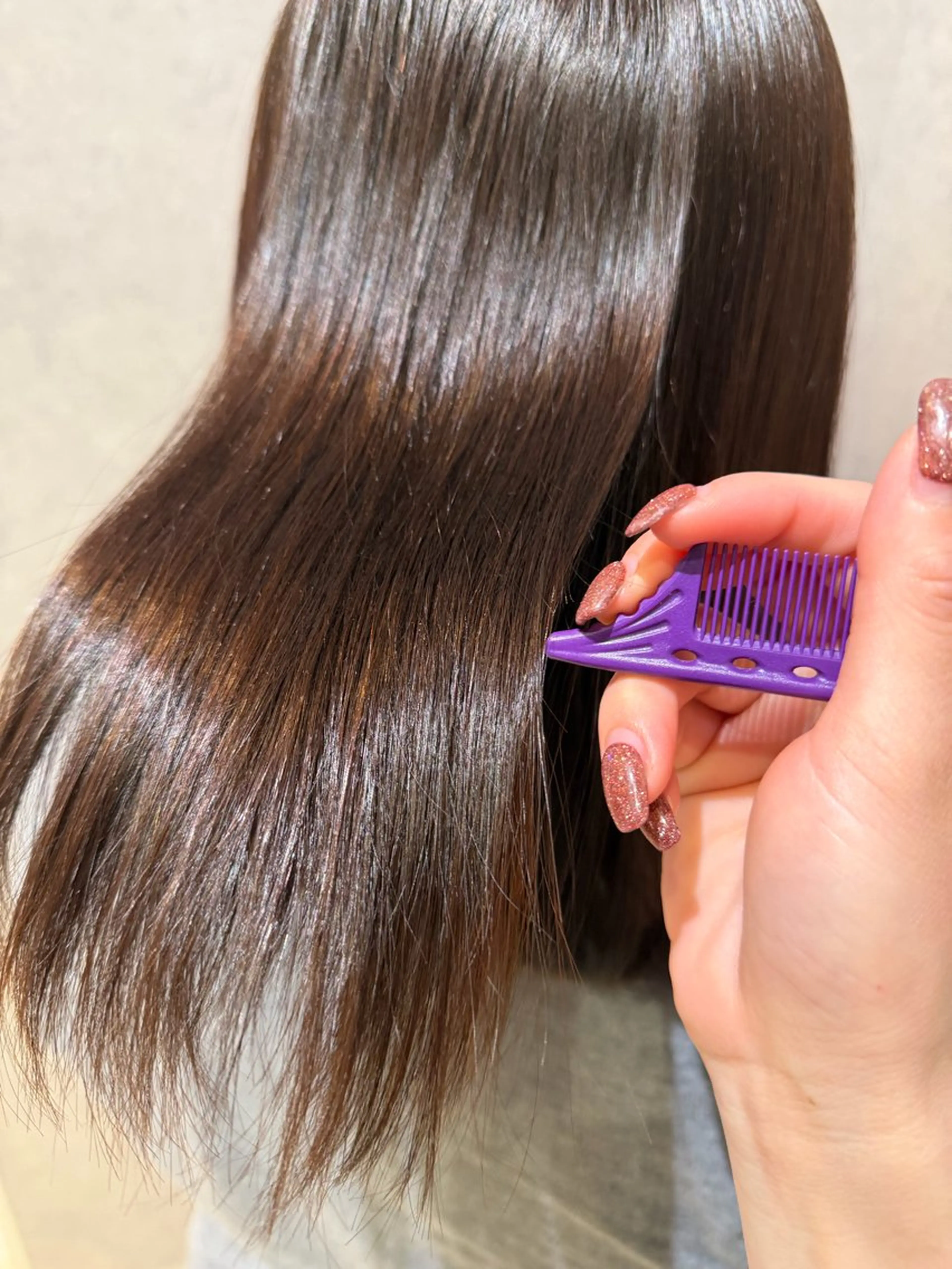 ミディアム 小白井 由美のヘアスタイル