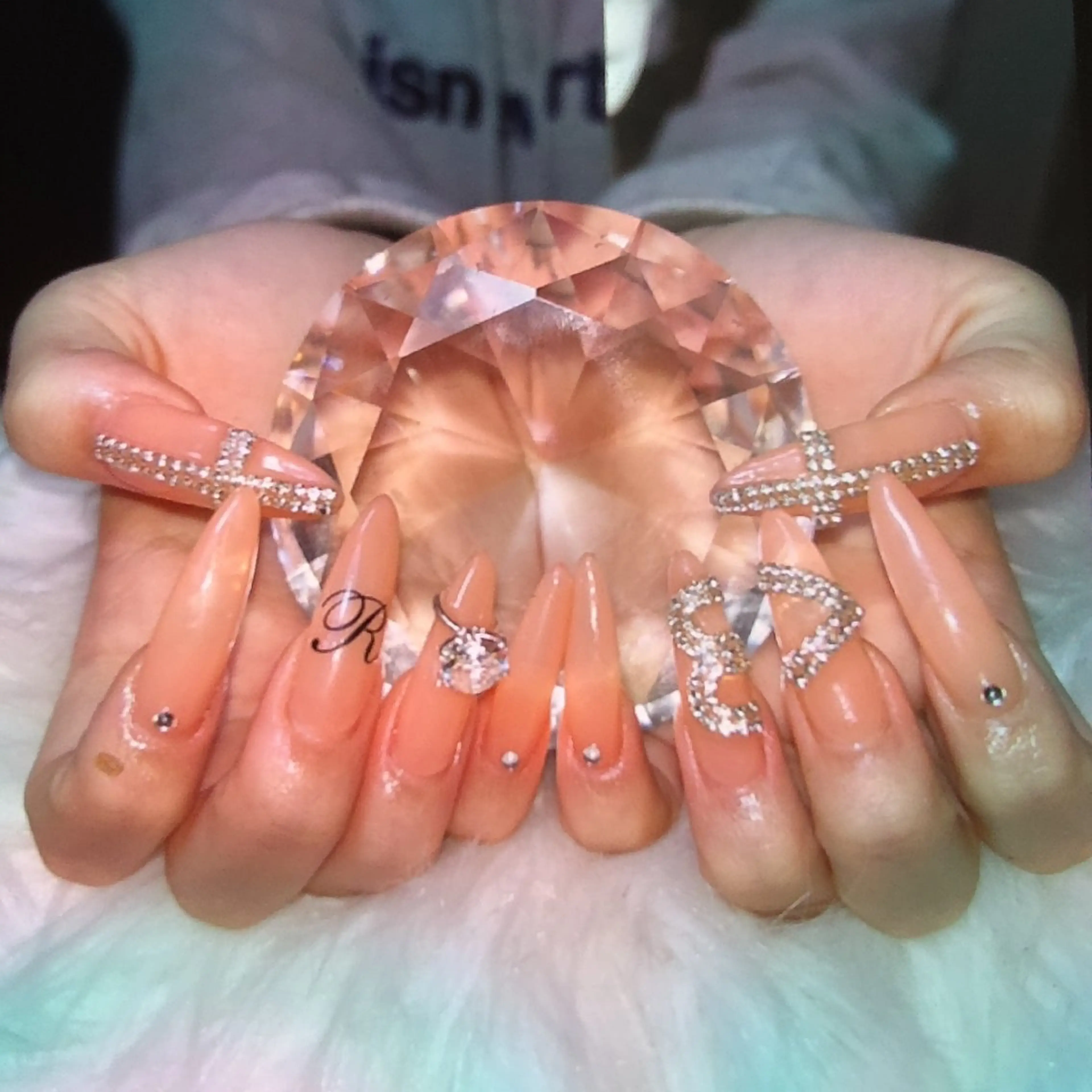 ネイル 長さ出し キラキラネイル 持ち込み 冬ネイル クリスマス Smile nails92のネイルデザイン