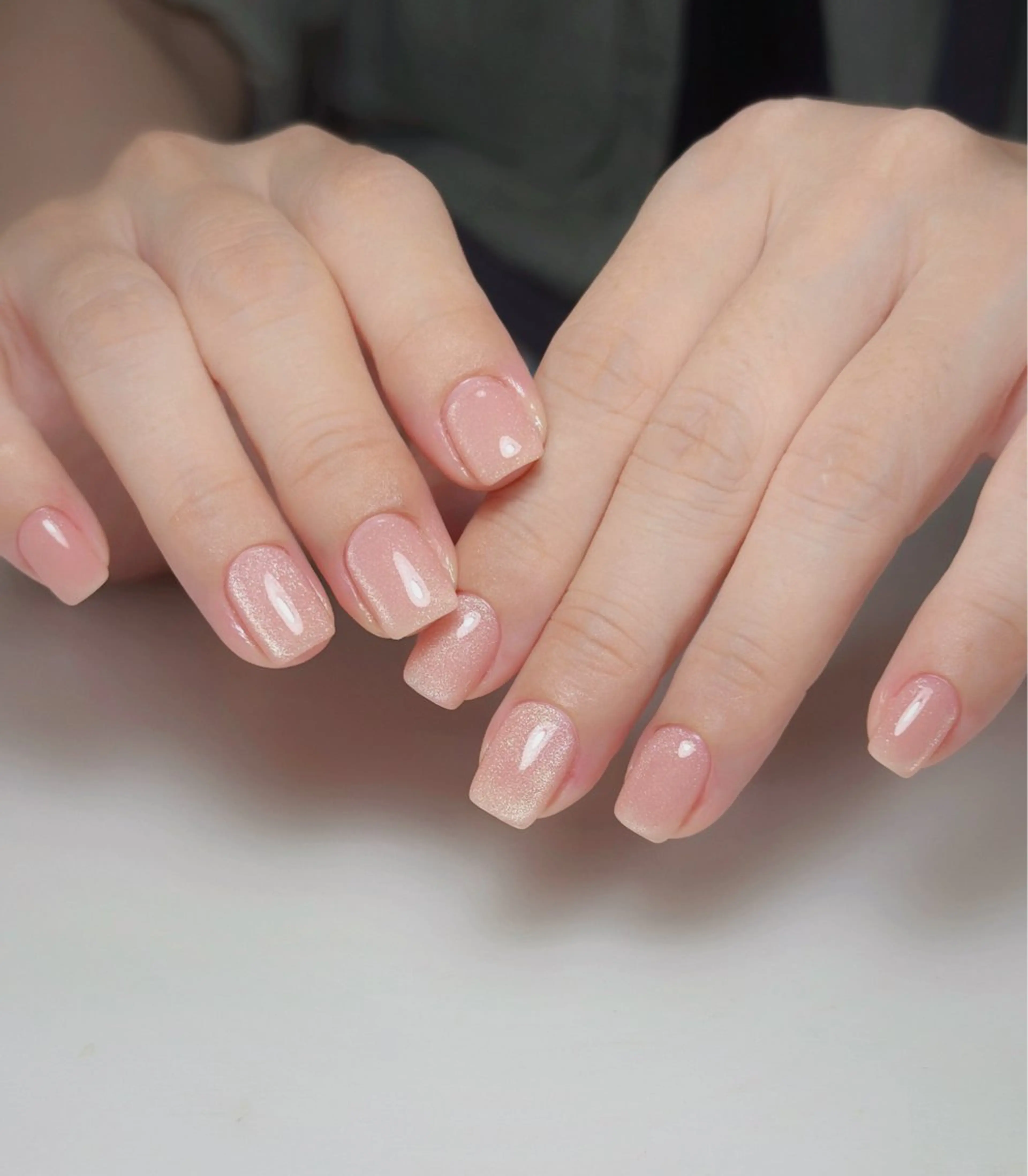 ネイル オーロラネイル 長さ出し フットネイル 韓国ネイル ラメ(グリッター) ハンドネイル 👍thumbs up nail👍のネイルデザイン