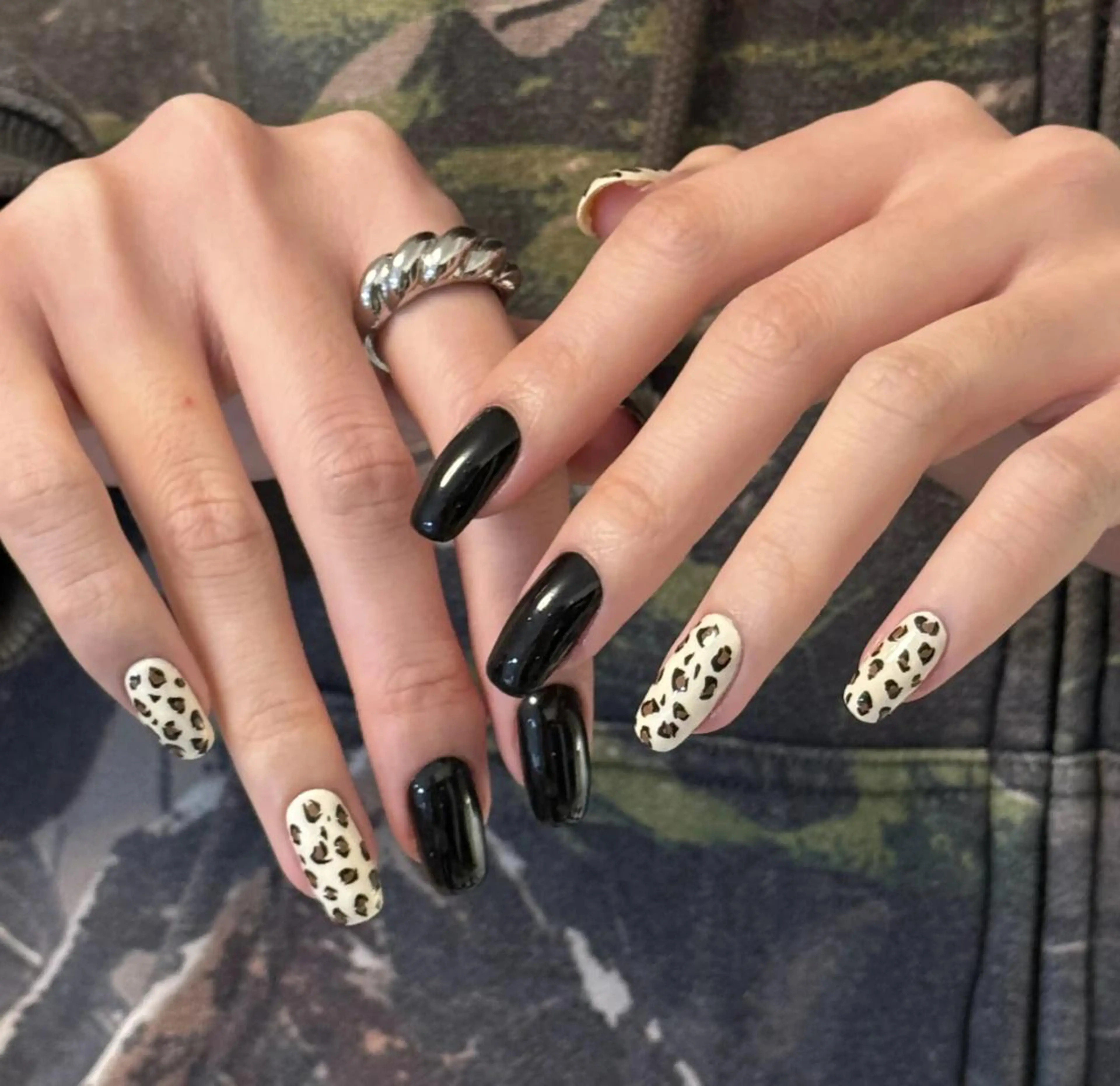 ネイル ハンドネイル ハンドケア 🍑 momo_nailのネイルデザイン