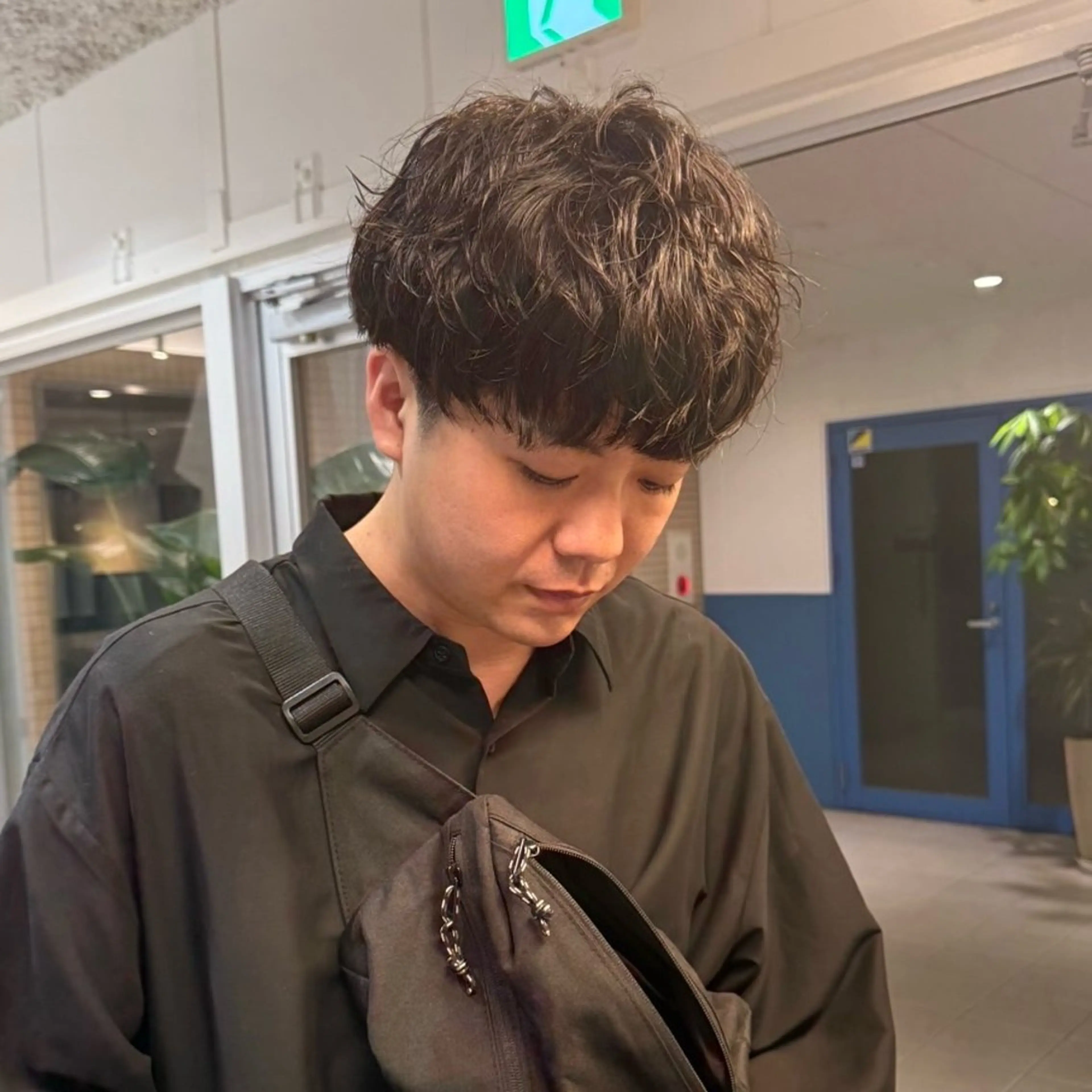 パーマ 🪄あべいくみ レイヤー、メンズ🌙のヘアスタイル