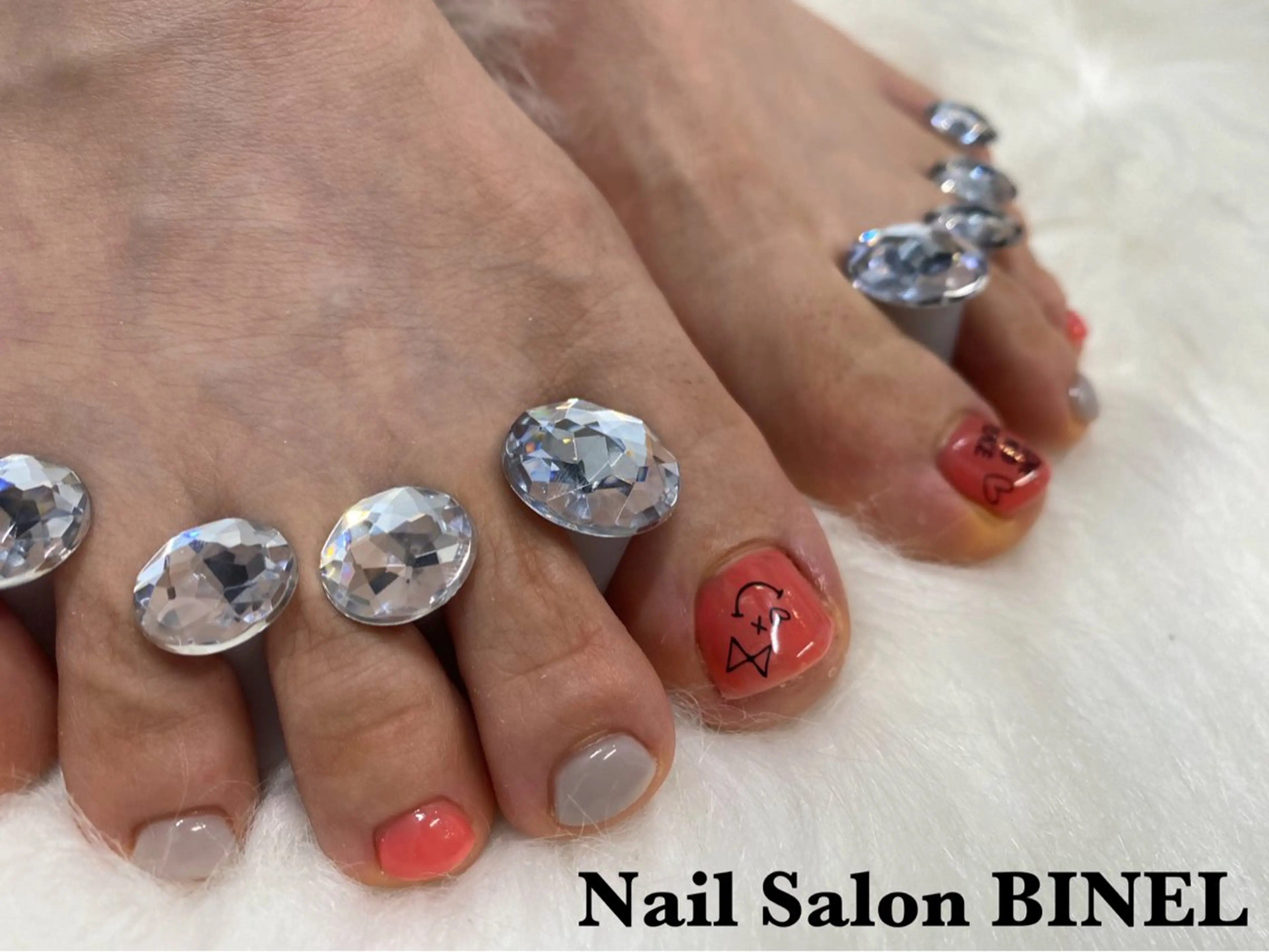 ネイル フットネイル H. Yuukaのネイルデザイン