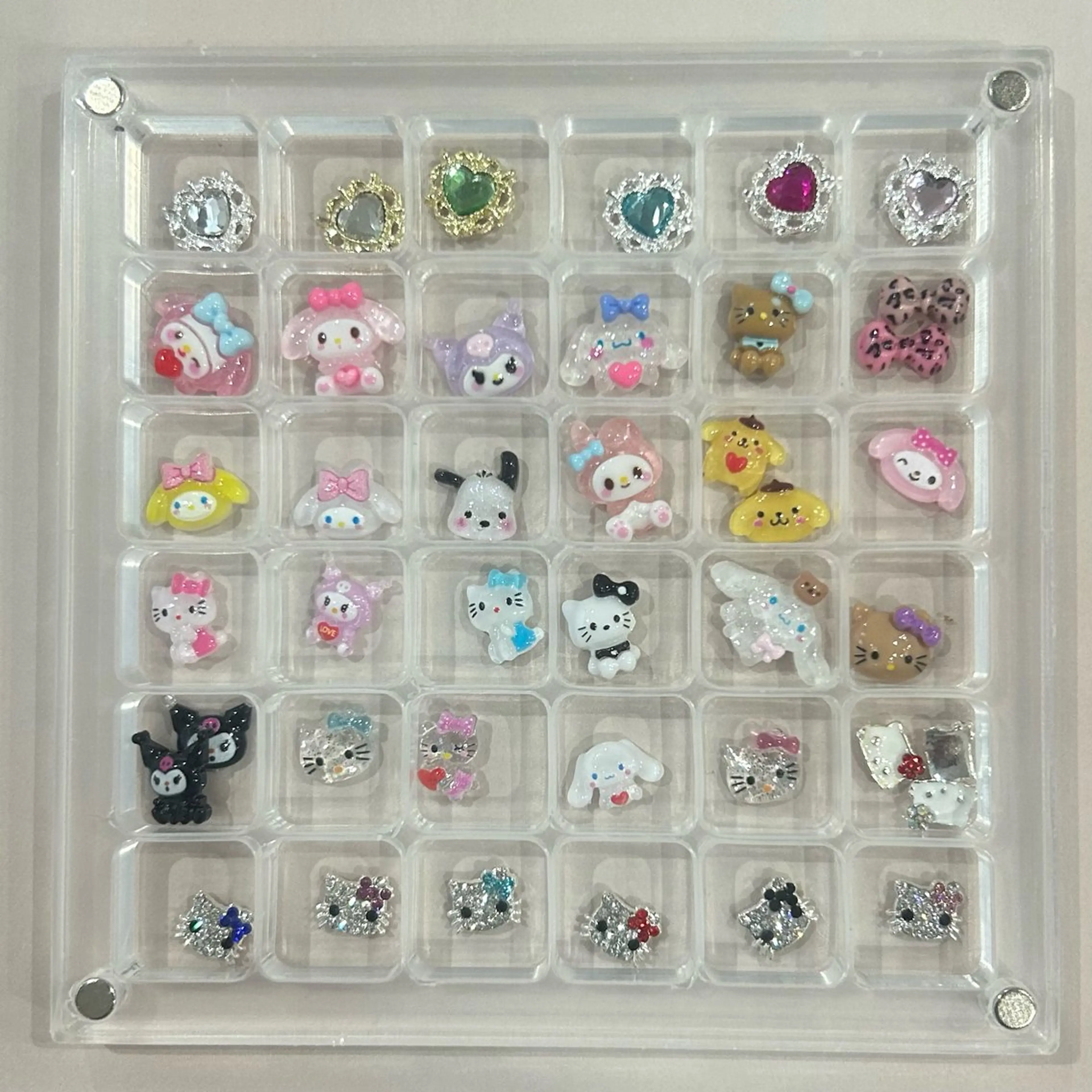 ネイル 小松 千冬snazzyのネイルデザイン