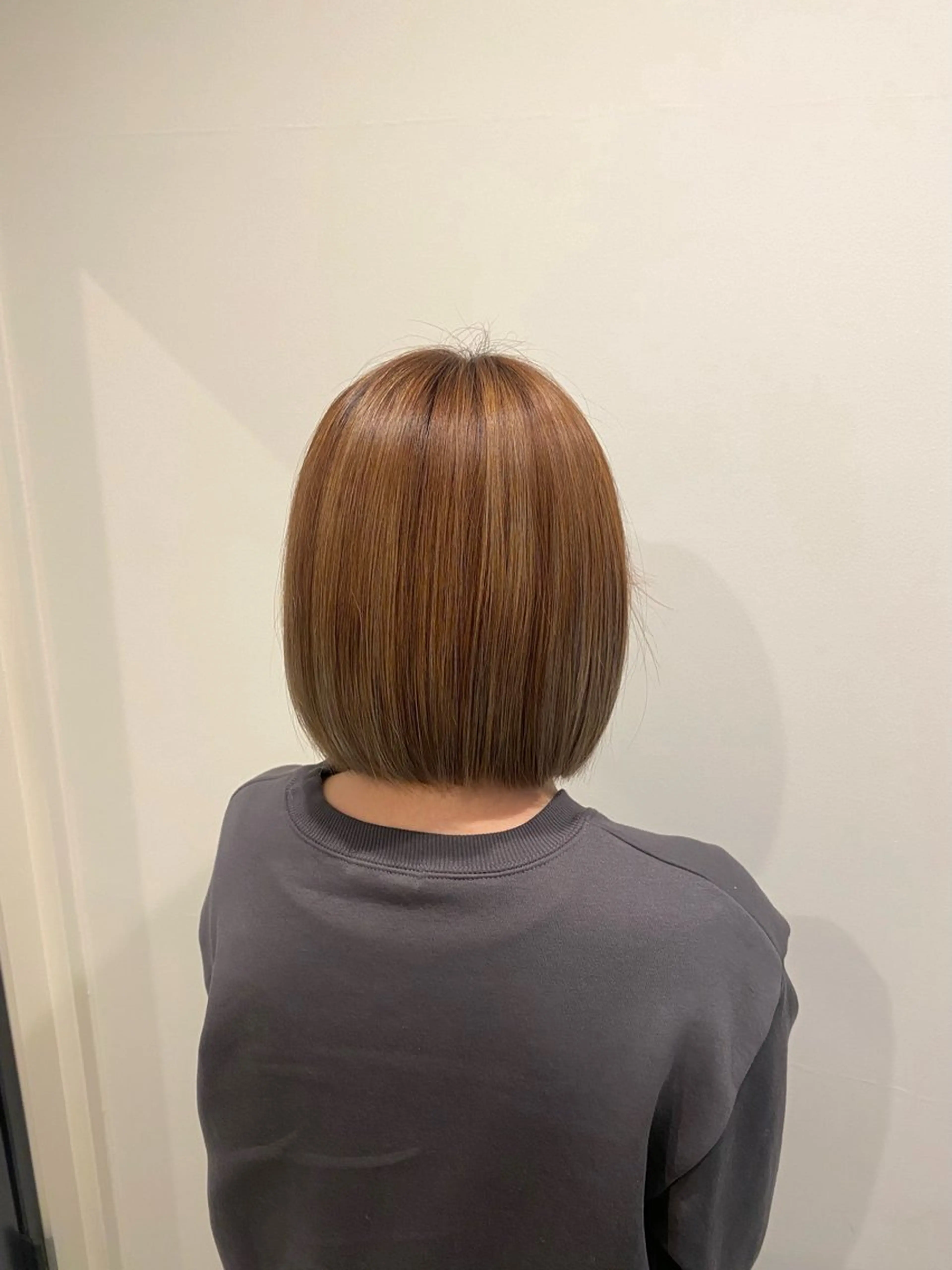 ミディアム カラー ハイライトカラー ボブ ハイライト ヘアカラー 🍑 モモカ🍑のヘアスタイル