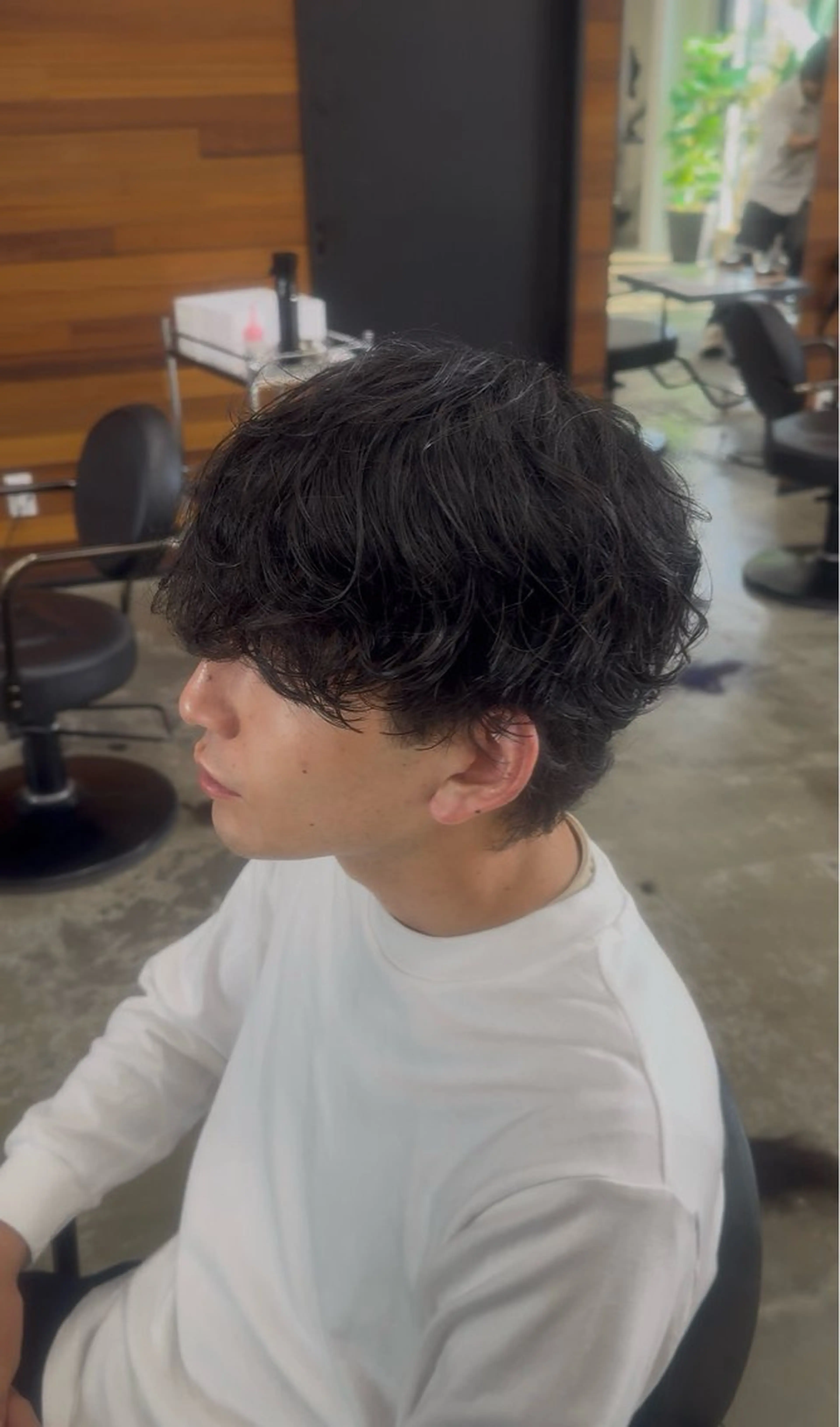 ミディアム ミディアムパーマ くせ毛 野上 晃生のヘアスタイル