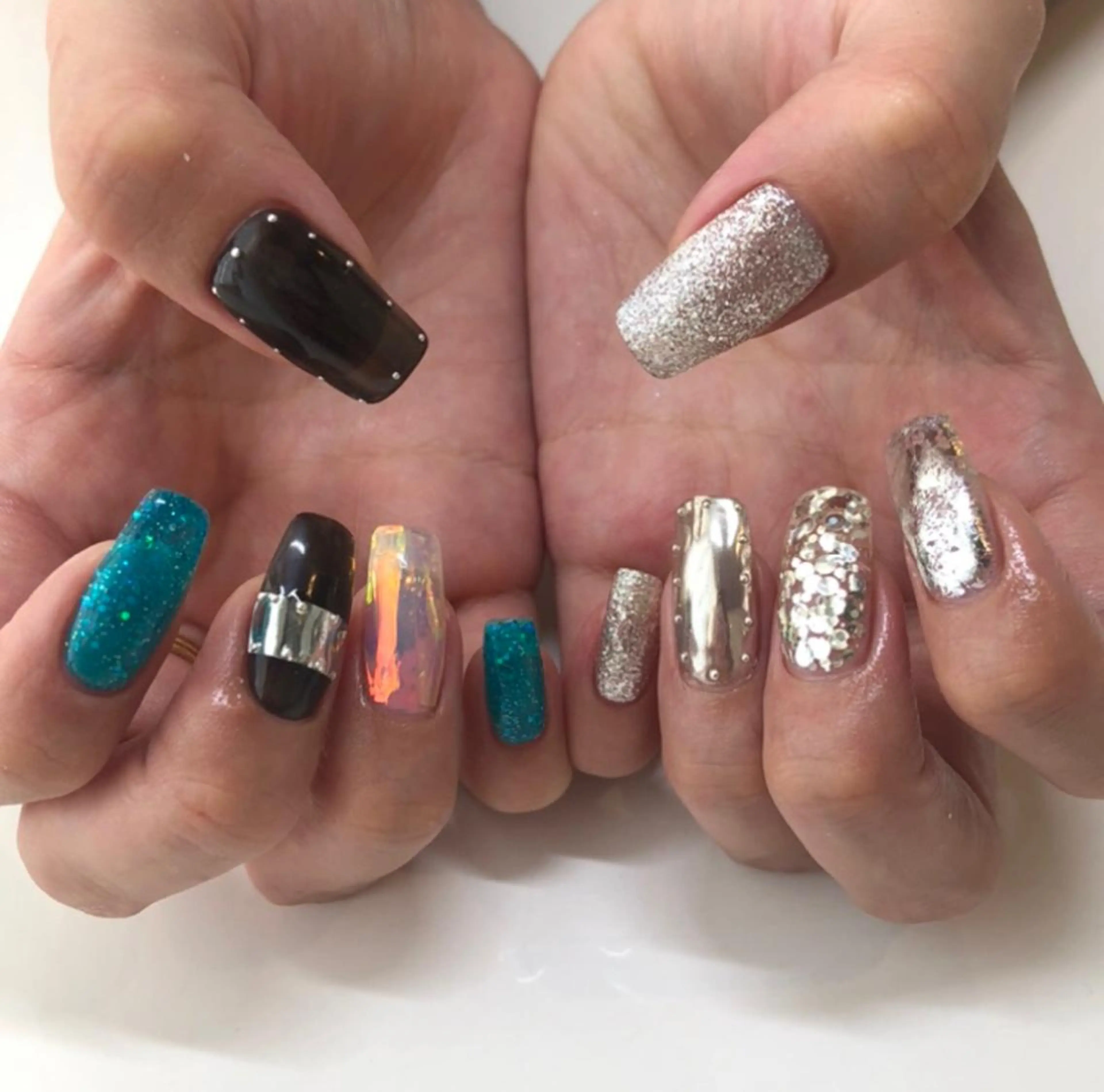 ネイル _white 上本町店のネイルデザイン