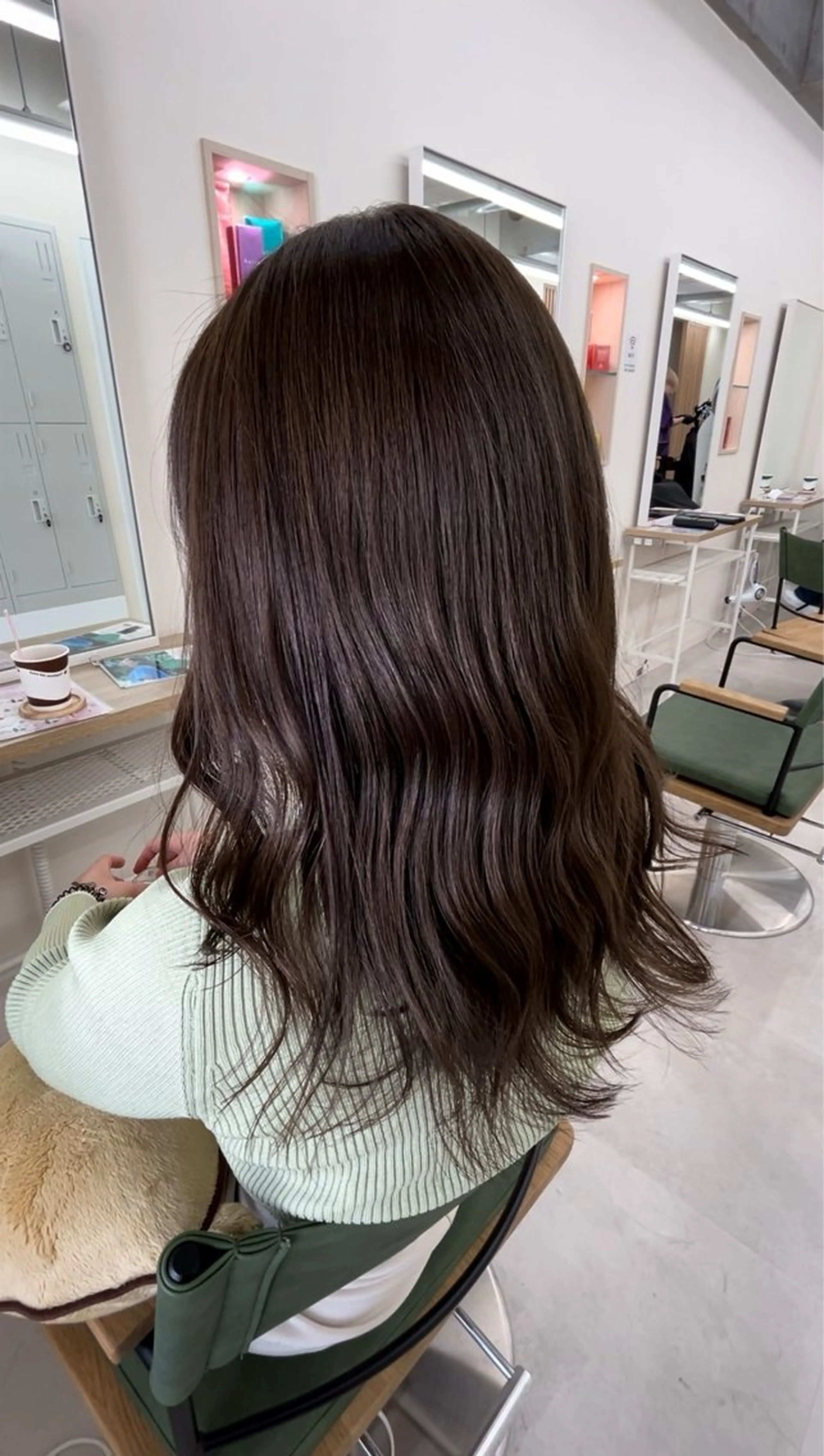 セミロング ヘアカラー ルナ/レイヤー /ベージュのヘアスタイル