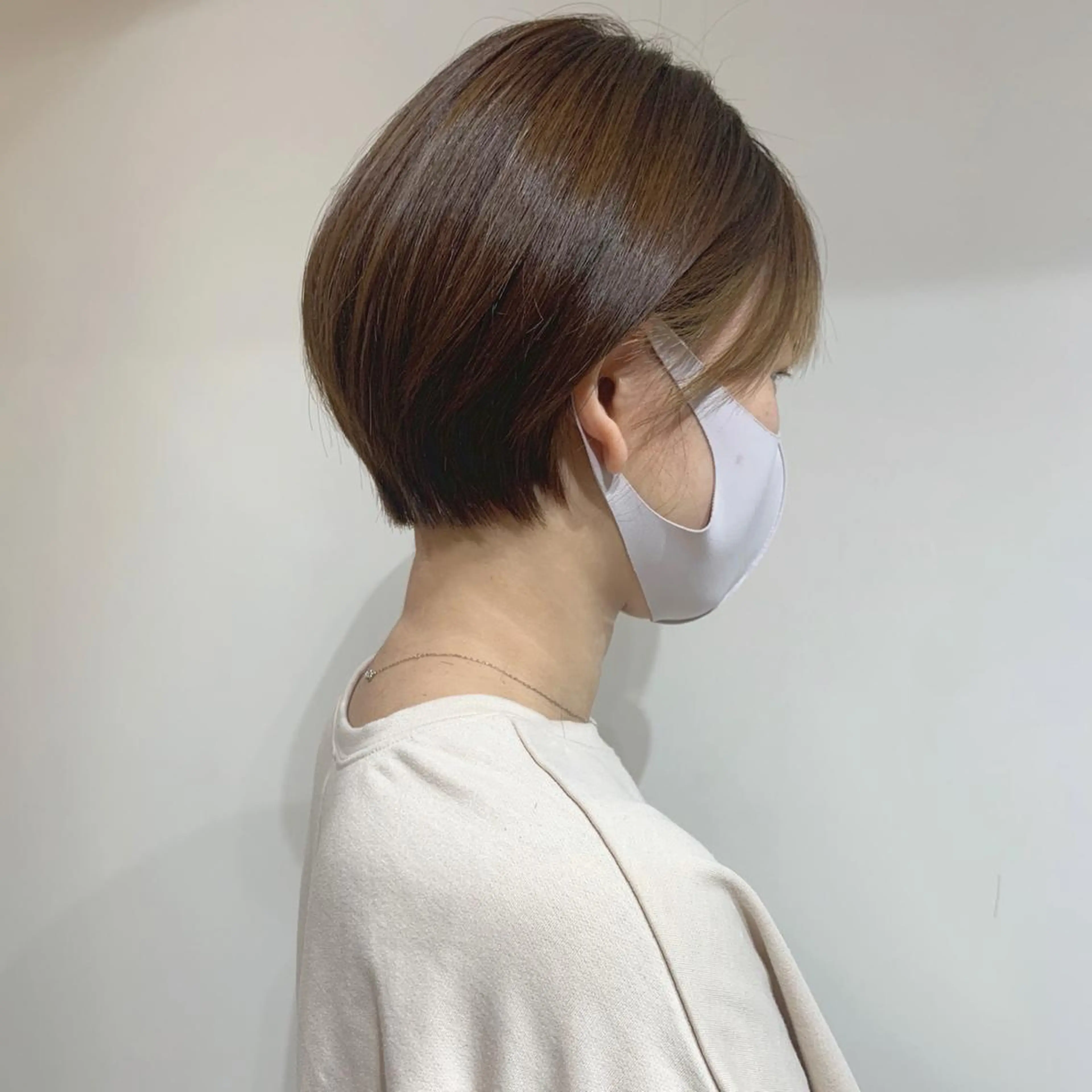 ショート カラー stylist店長 岡本真依のヘアスタイル