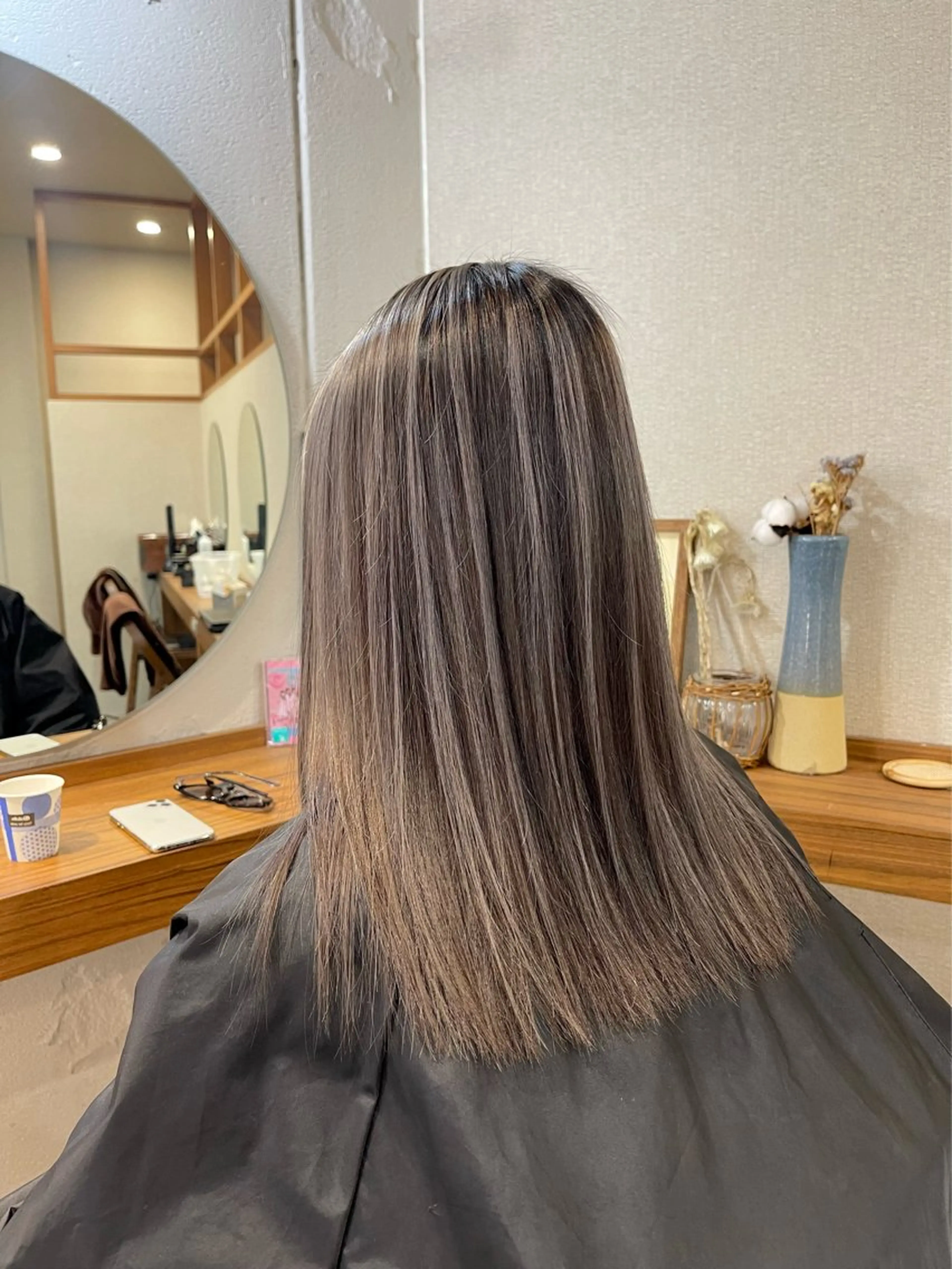 セミロング ハイライト カット ヘアカラー himeka🪽 アレンジ/ブリーチのヘアスタイル