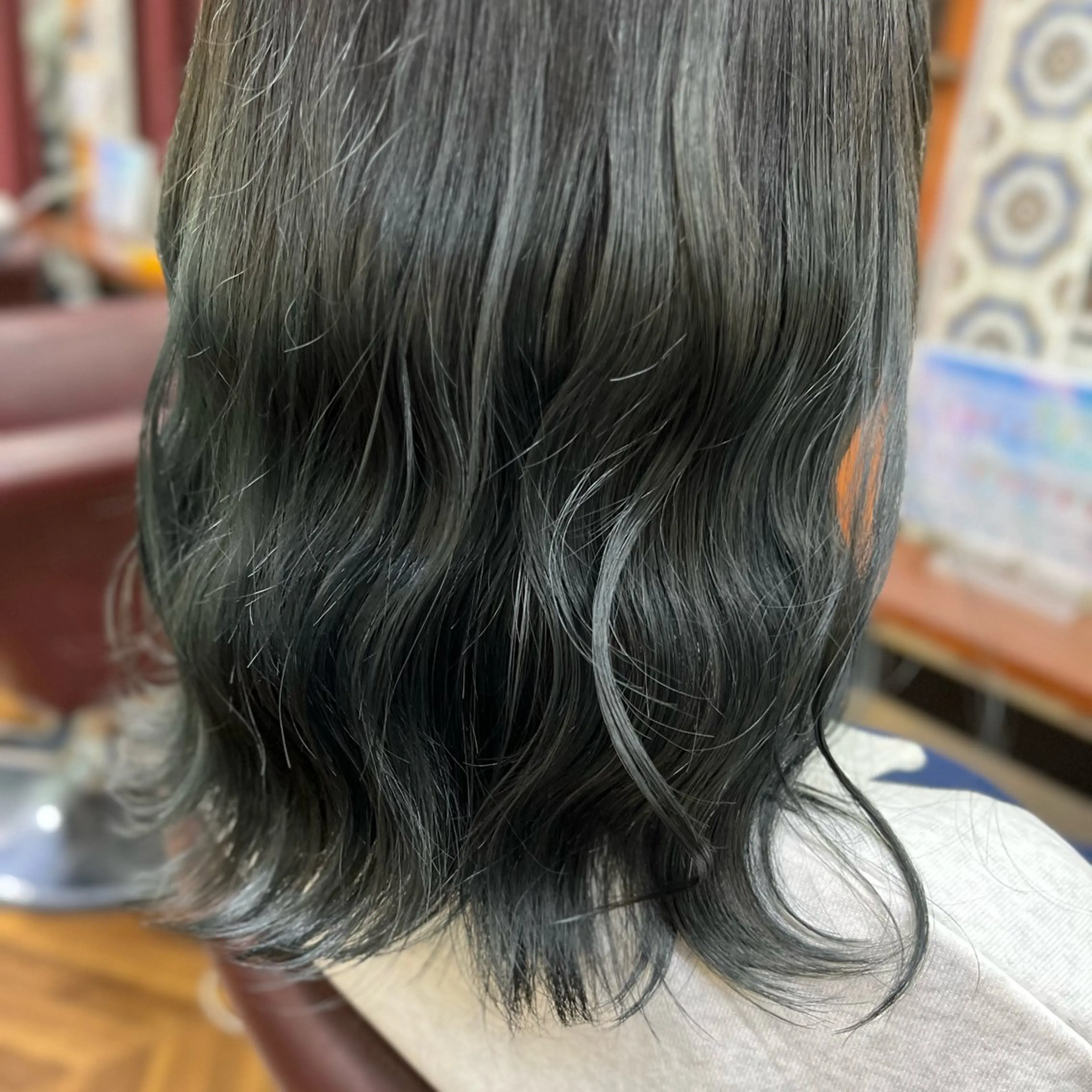 ミディアム カラー MARKA 🫧 YUKAのヘアスタイル