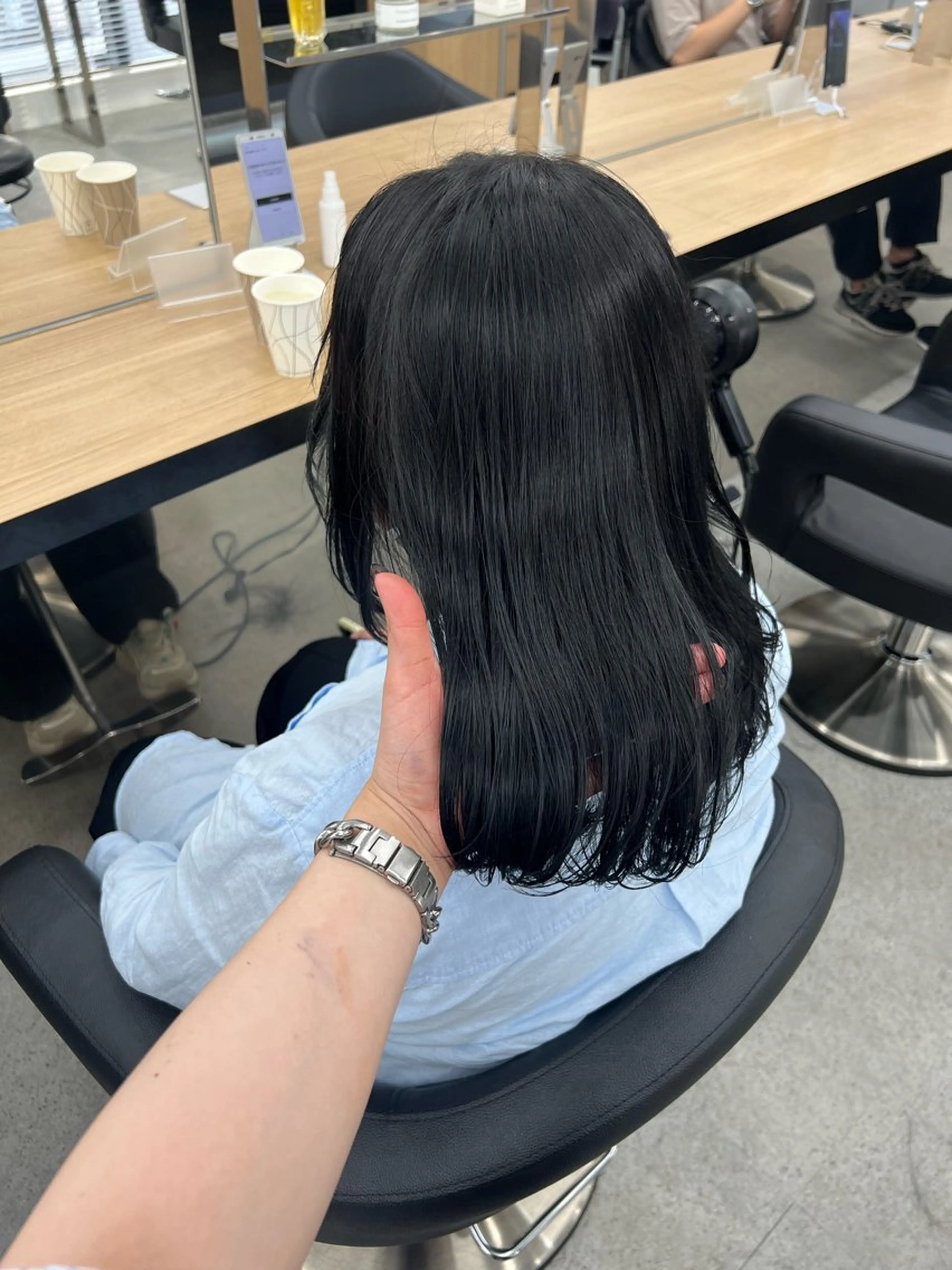 ロング カラー 暗髪🩶ラベンダー/ ブルー/ユウナ🤍のヘアスタイル