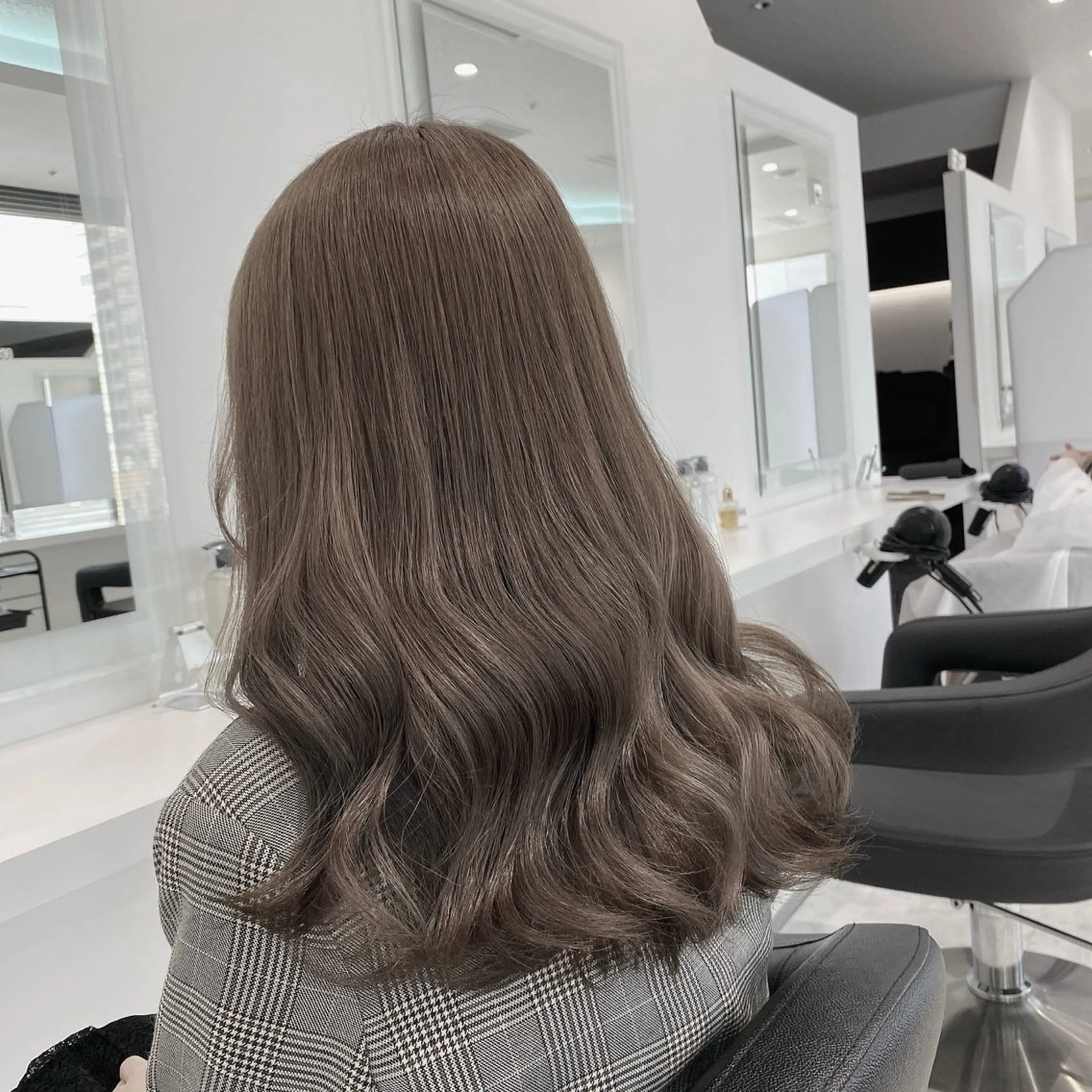 セミロング カラー ヘアカラー レイヤー✂︎赤み消し 髪質改善/井上健太のヘアスタイル