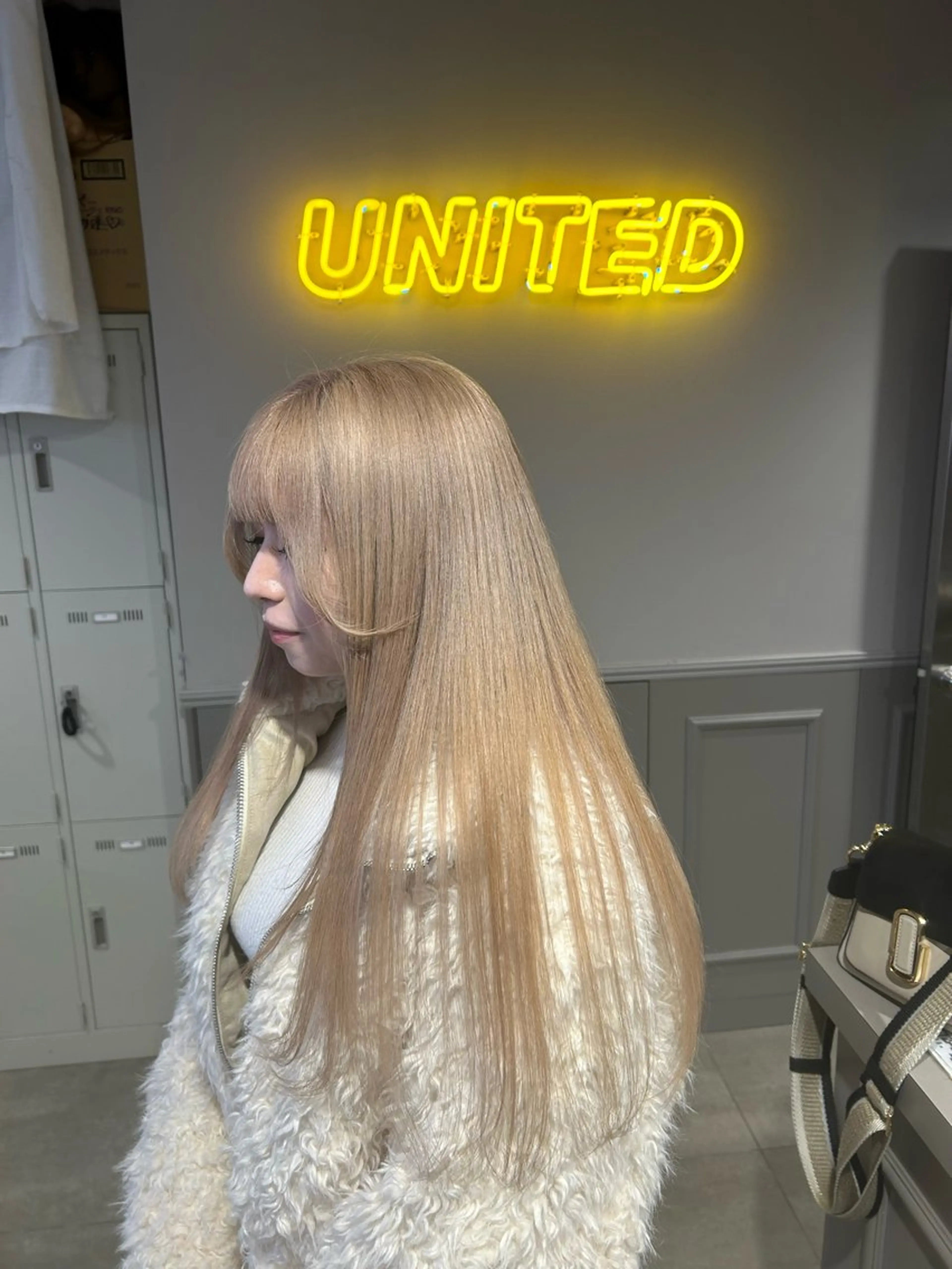 ロング カラー ヘアアレンジ ダブルカラー 髪質改善 トリートメント カット ヘアカラー トリートメント ヘアセット 💎韓国/ レイヤー カット/ 暖色🫧のヘアスタイル