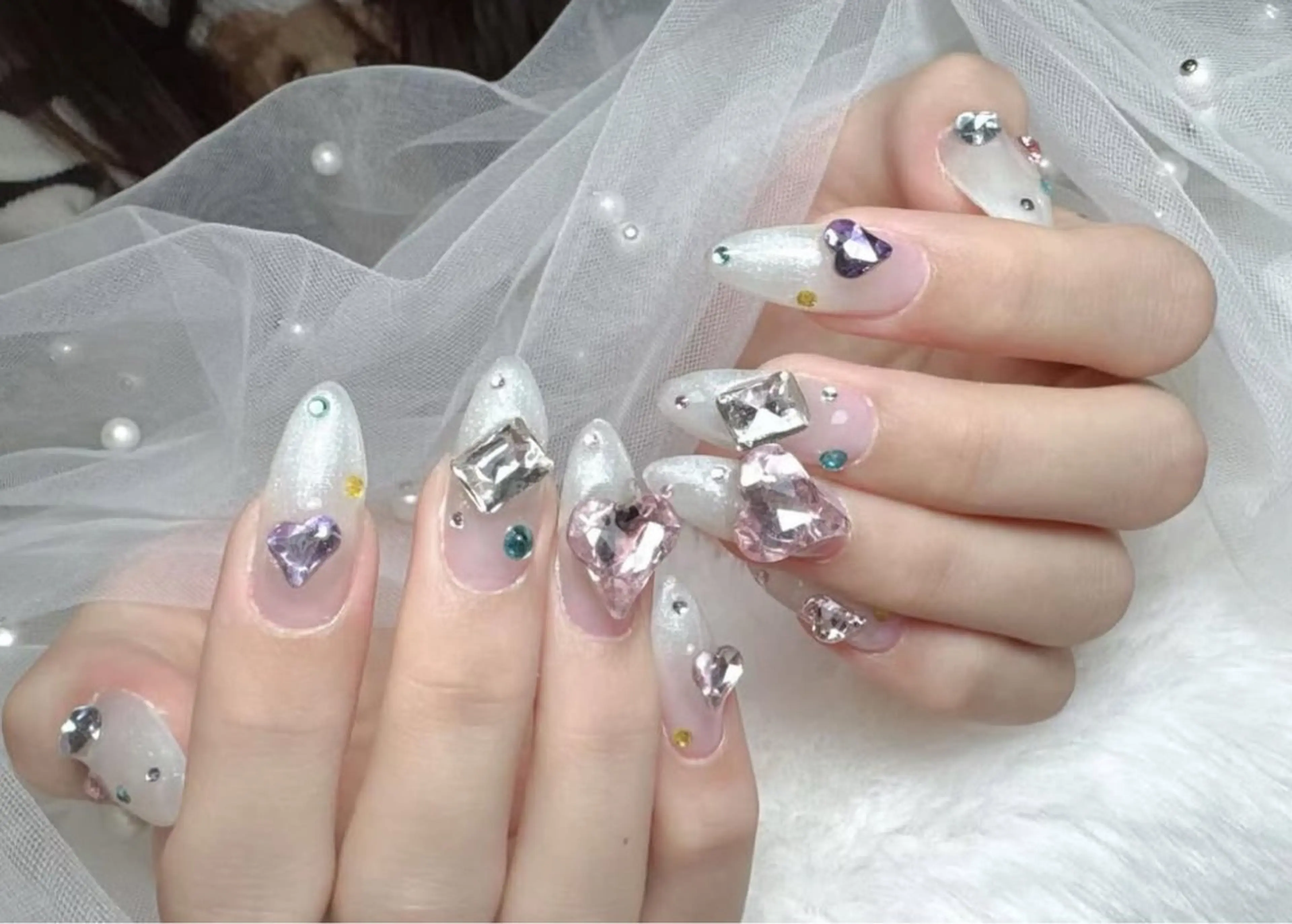 ネイル アートネイル フラワーネイル フレンチネイル ジェルネイル グラデーション ハンドネイル Ryunail所属・Ryu Nail NekoChanのネイルデザイン