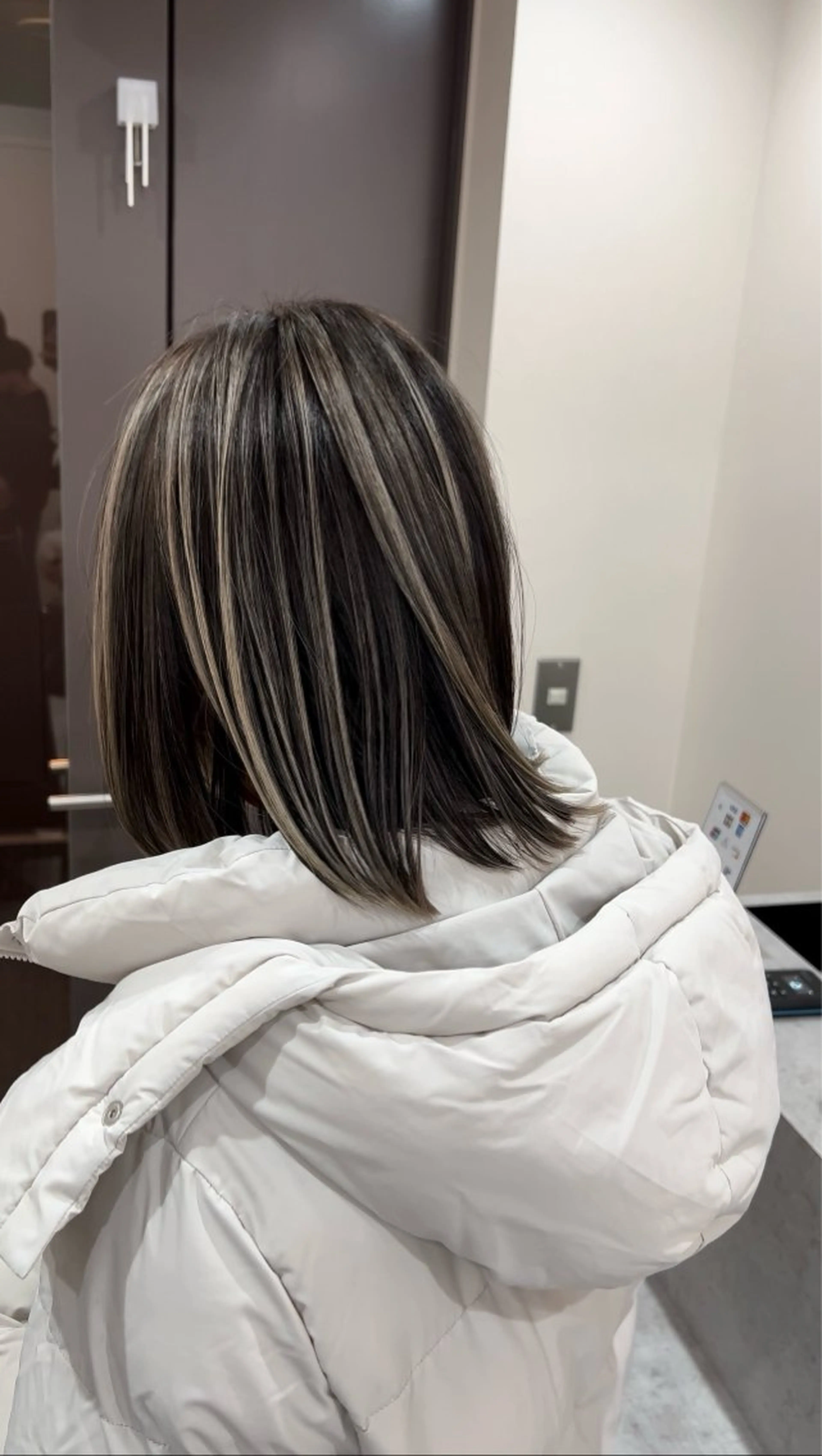 ミディアム カラー バレイヤージュ レイヤーカット バレイヤージュ /ハイライト/もときのヘアスタイル