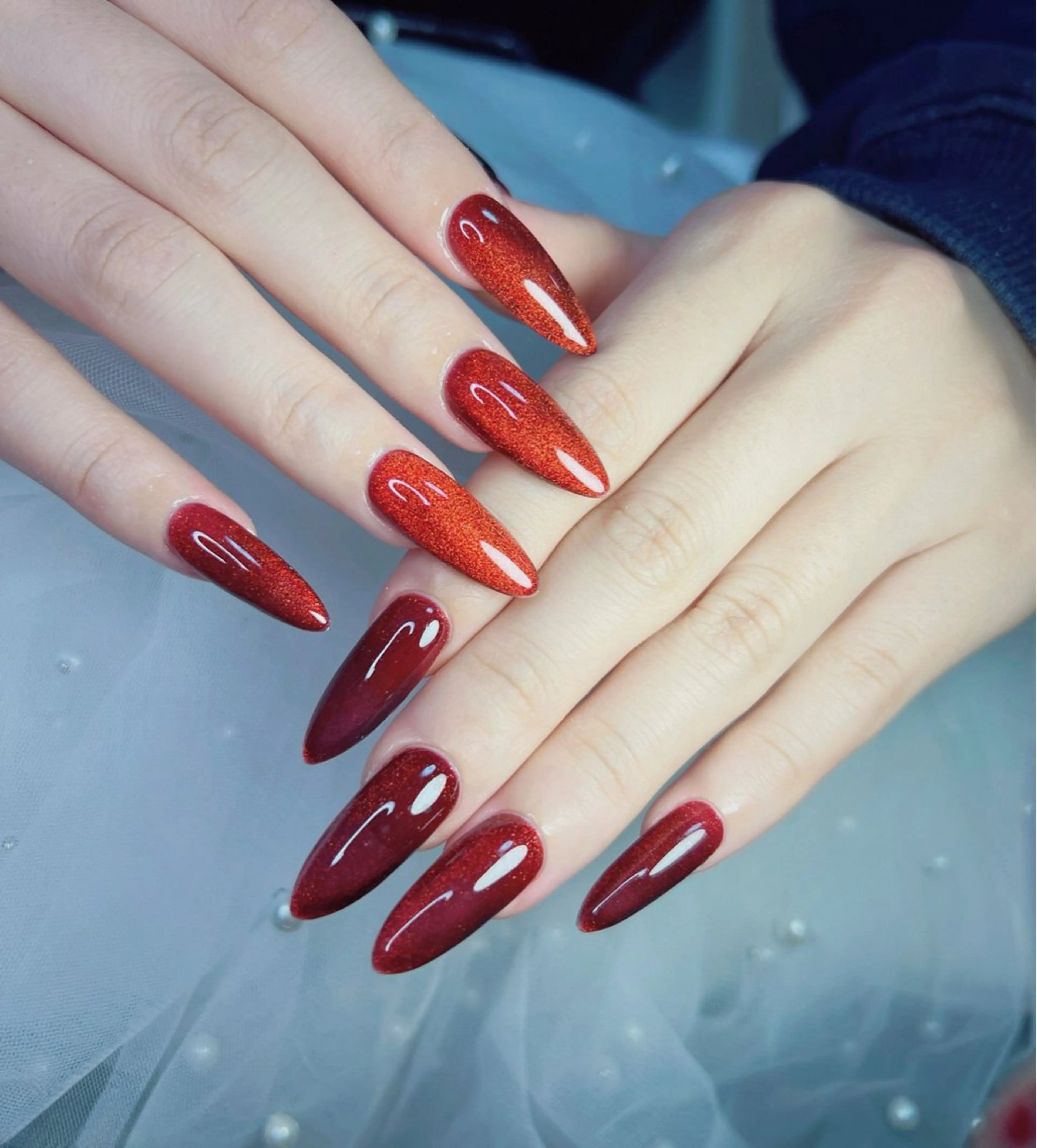 ネイル オーロラネイル 長さ出し フットネイル 韓国ネイル ラメ(グリッター) ハンドネイル 👍thumbs up nail👍のネイルデザイン