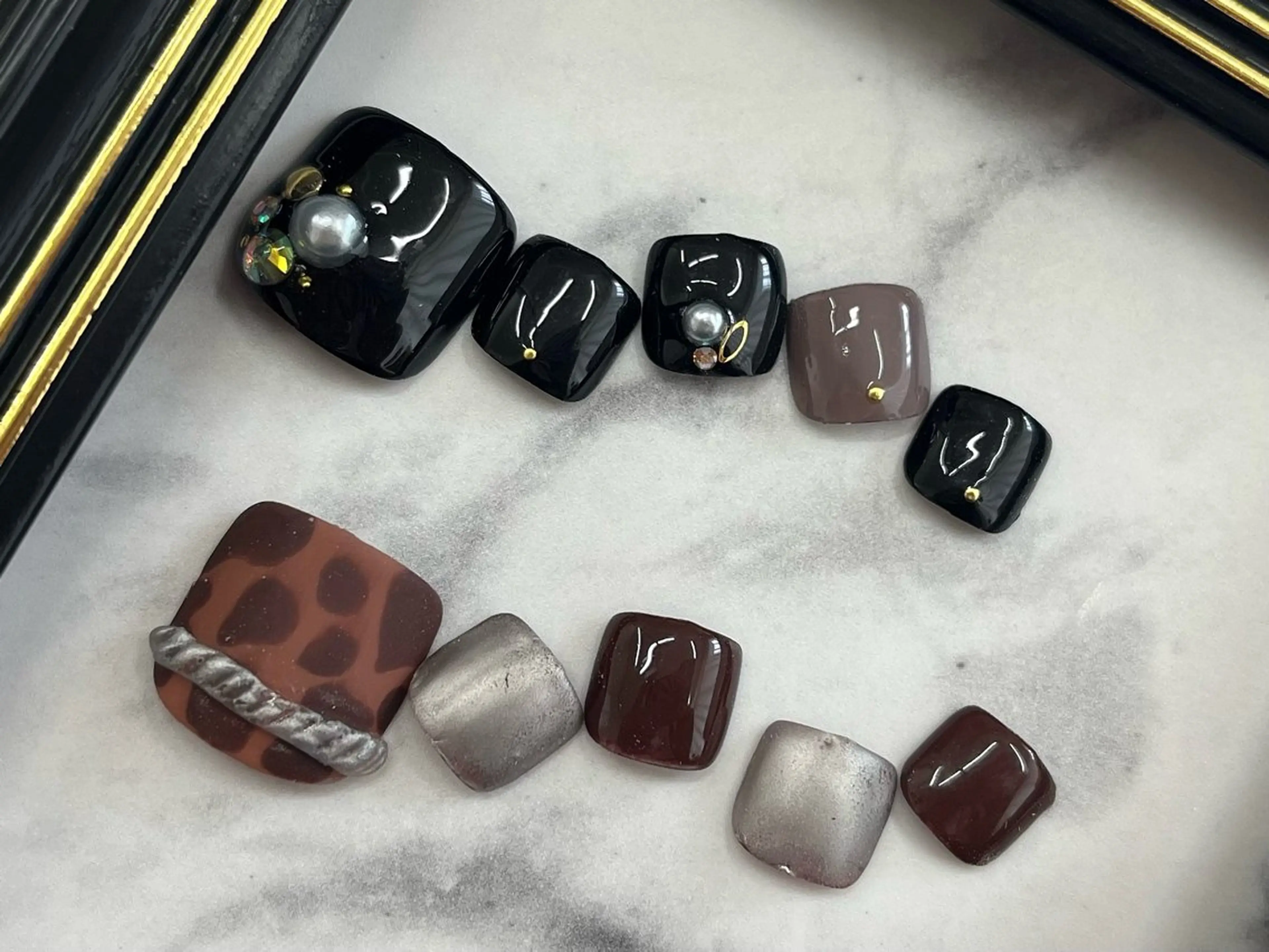 ネイル フットネイル Regene ARAKIのネイルデザイン