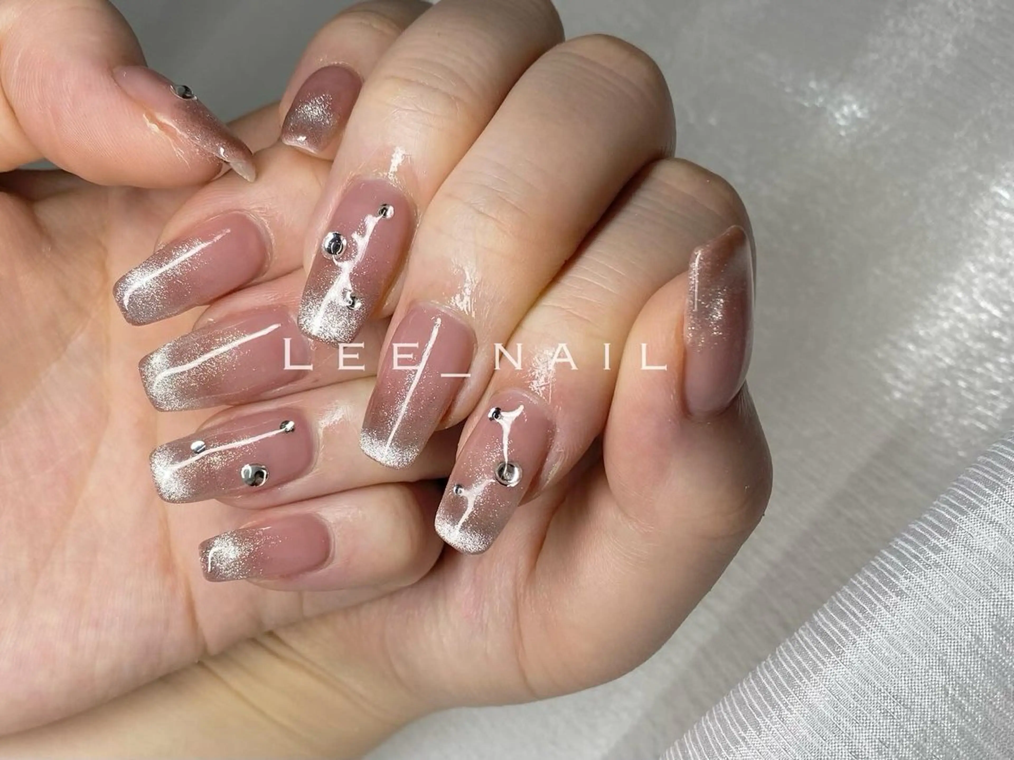 ネイル マグネットネイル ハンドネイル Lee_ nailのネイルデザイン