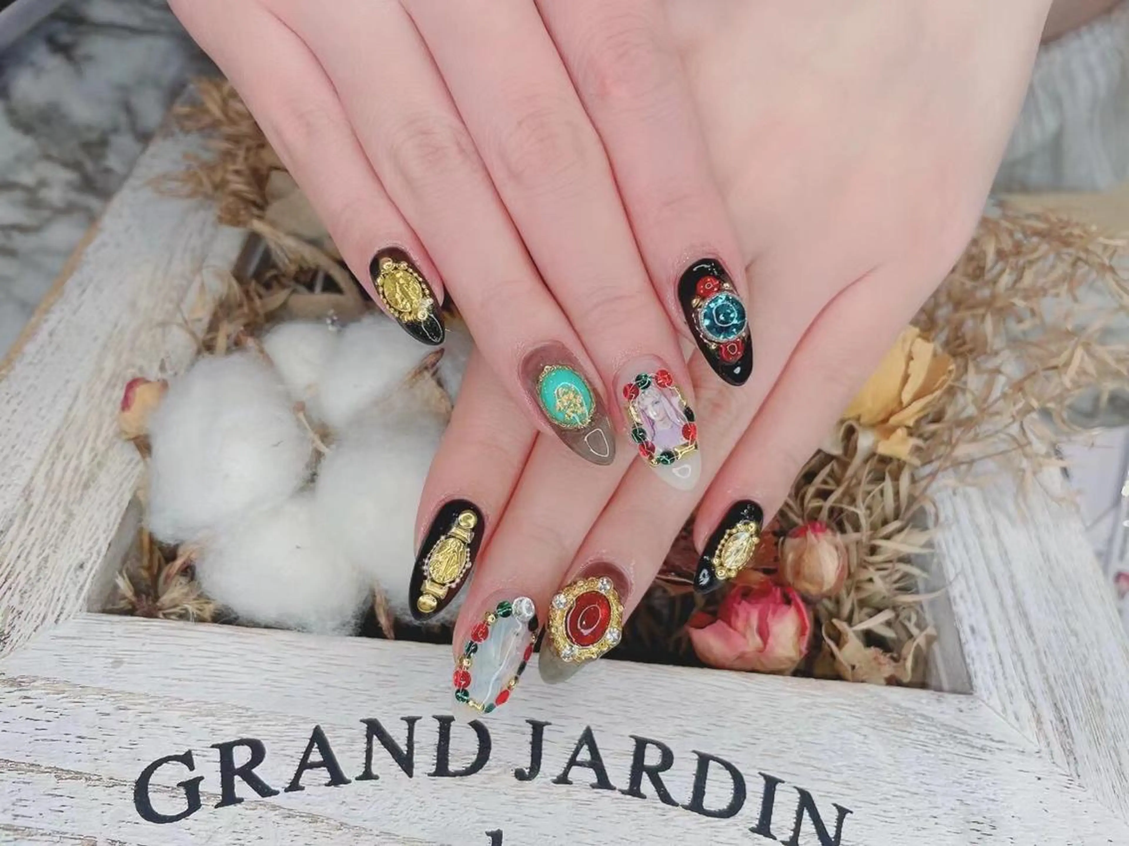 ネイル babarla Nailのネイルデザイン