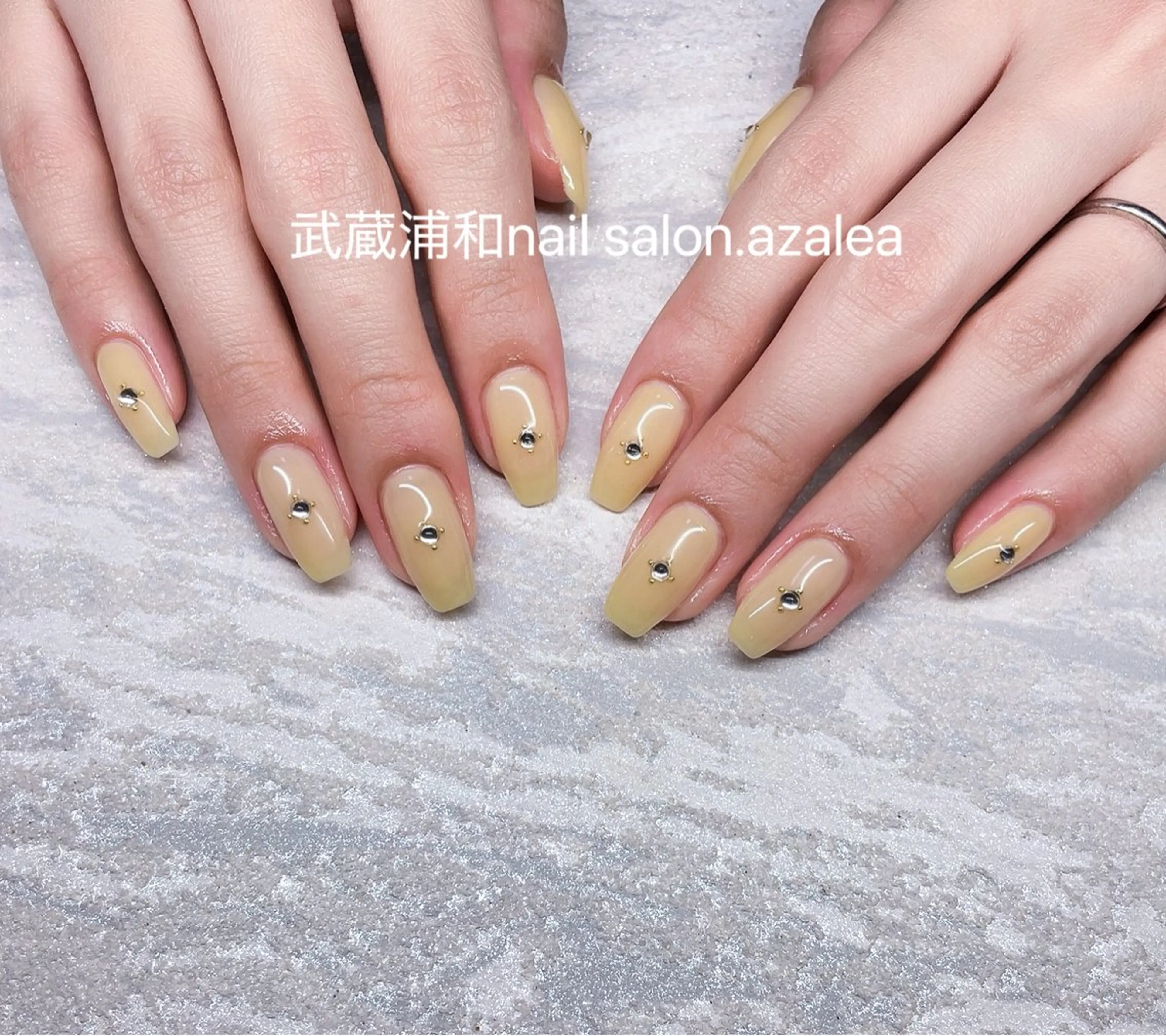 ネイル ハンドネイル R inのネイルデザイン