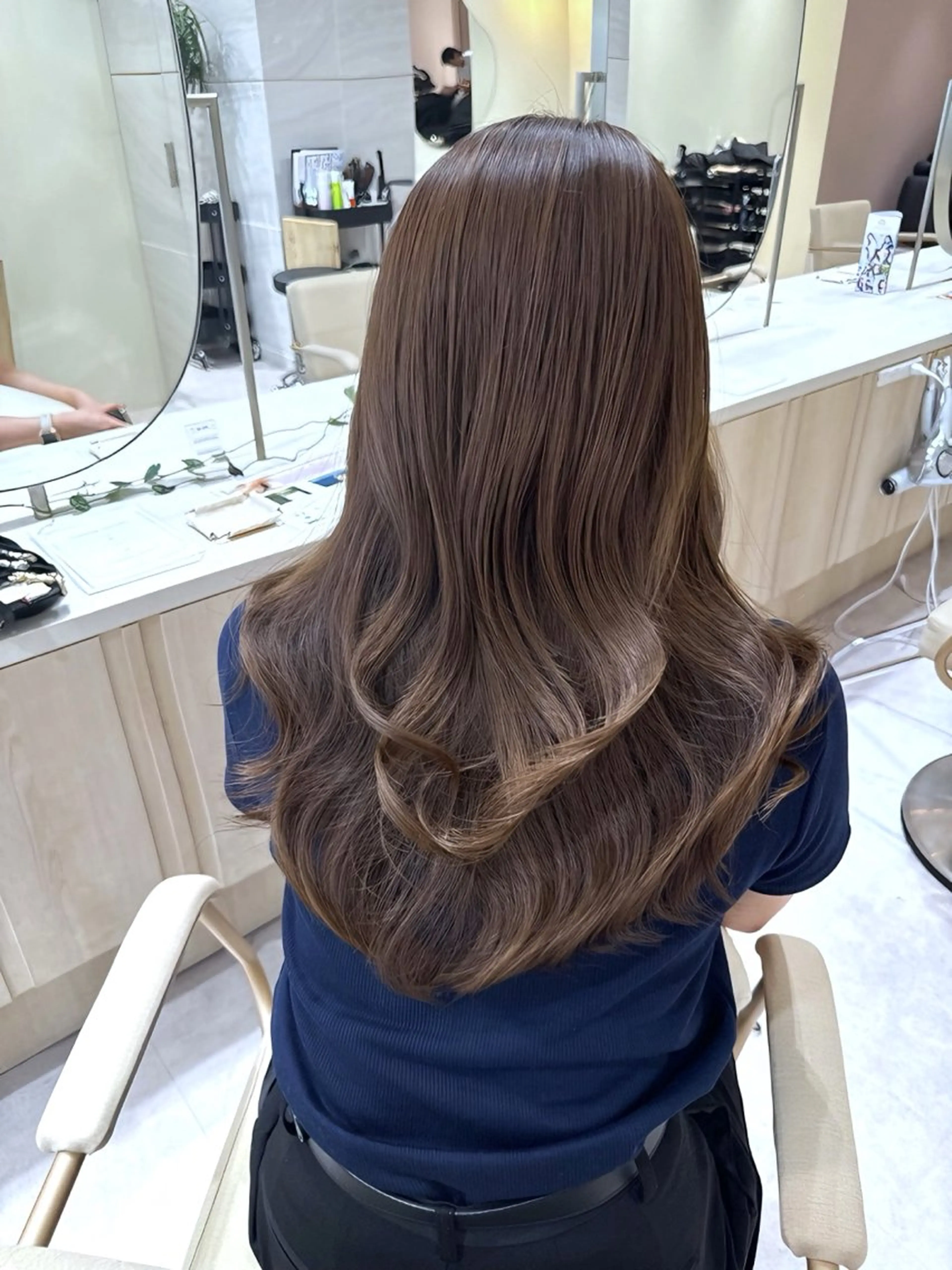 ロング カラー 似合わせカット 小顔カット 縮毛矯正 カット ヘアカラー 1日1名様限定 予約可能のヘアスタイル