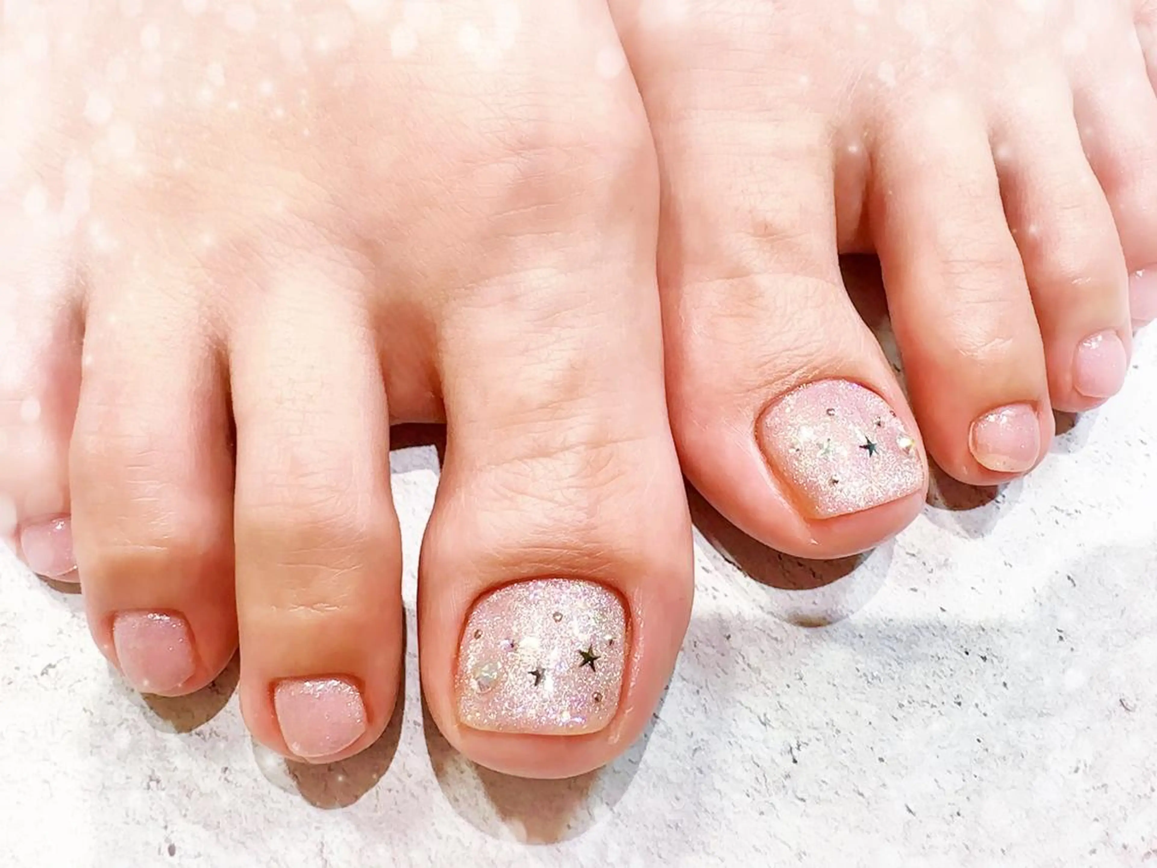 ネイル フットネイル シンプルネイル フットネイル Lisse銀座 Nailのネイルデザイン