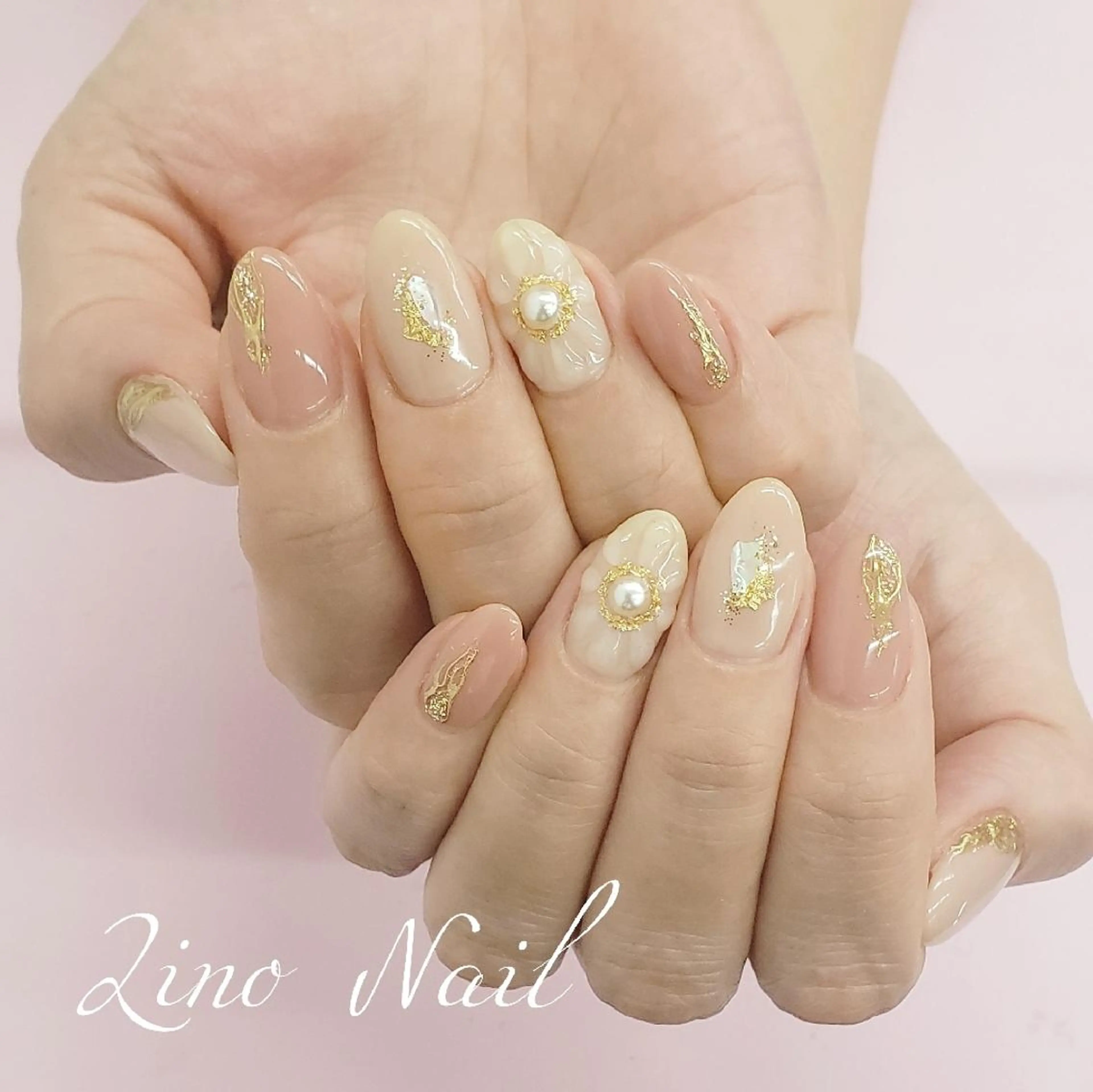 ネイル カジュアル フラワーネイル ジェルネイル ラメ(グリッター) ミラーネイル ハンドネイル Lino Nailのネイルデザイン