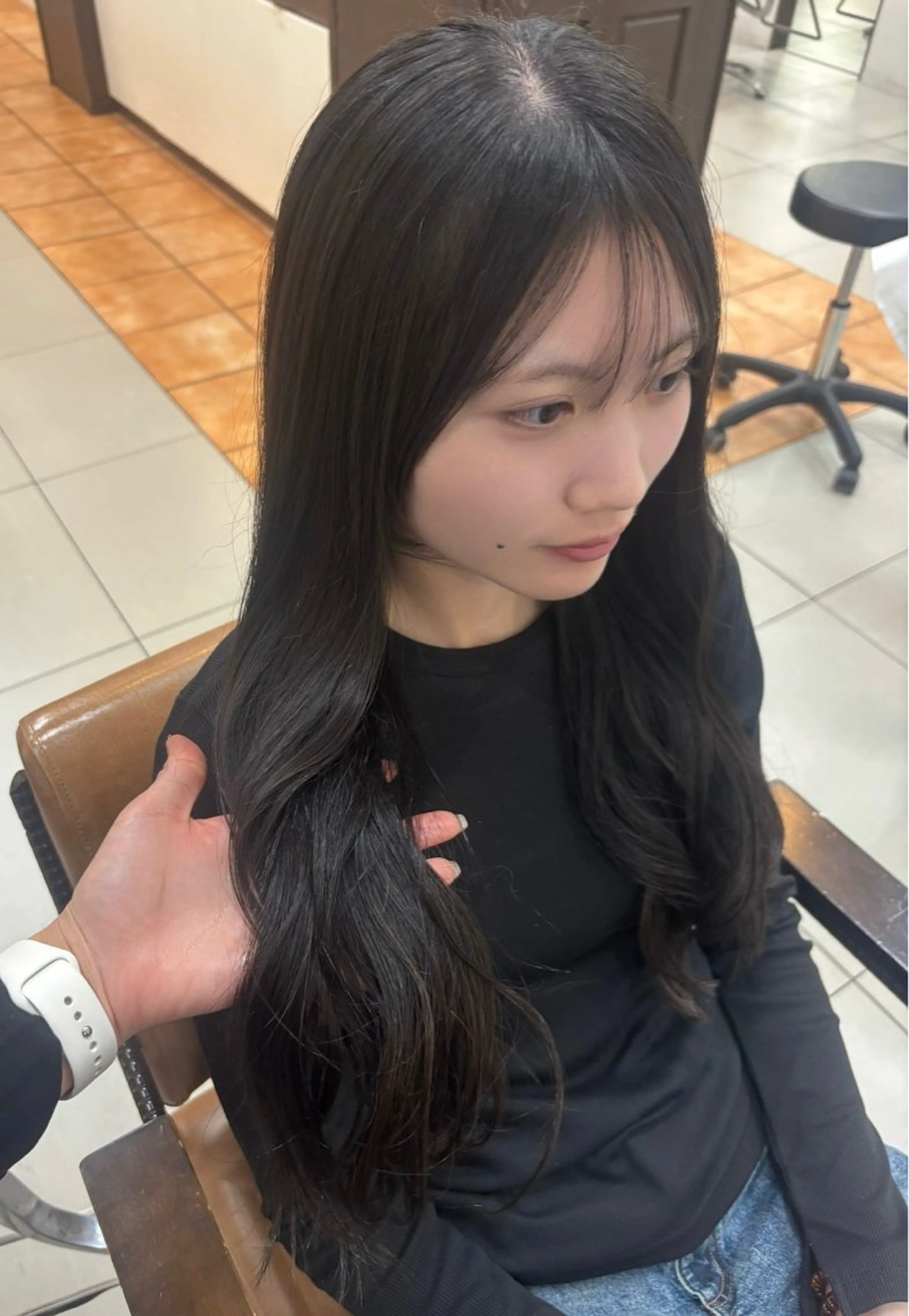 セミロング レイヤーカット カット トリートメント 頭皮×髪質改善 透明感カラー💎中村のヘアスタイル