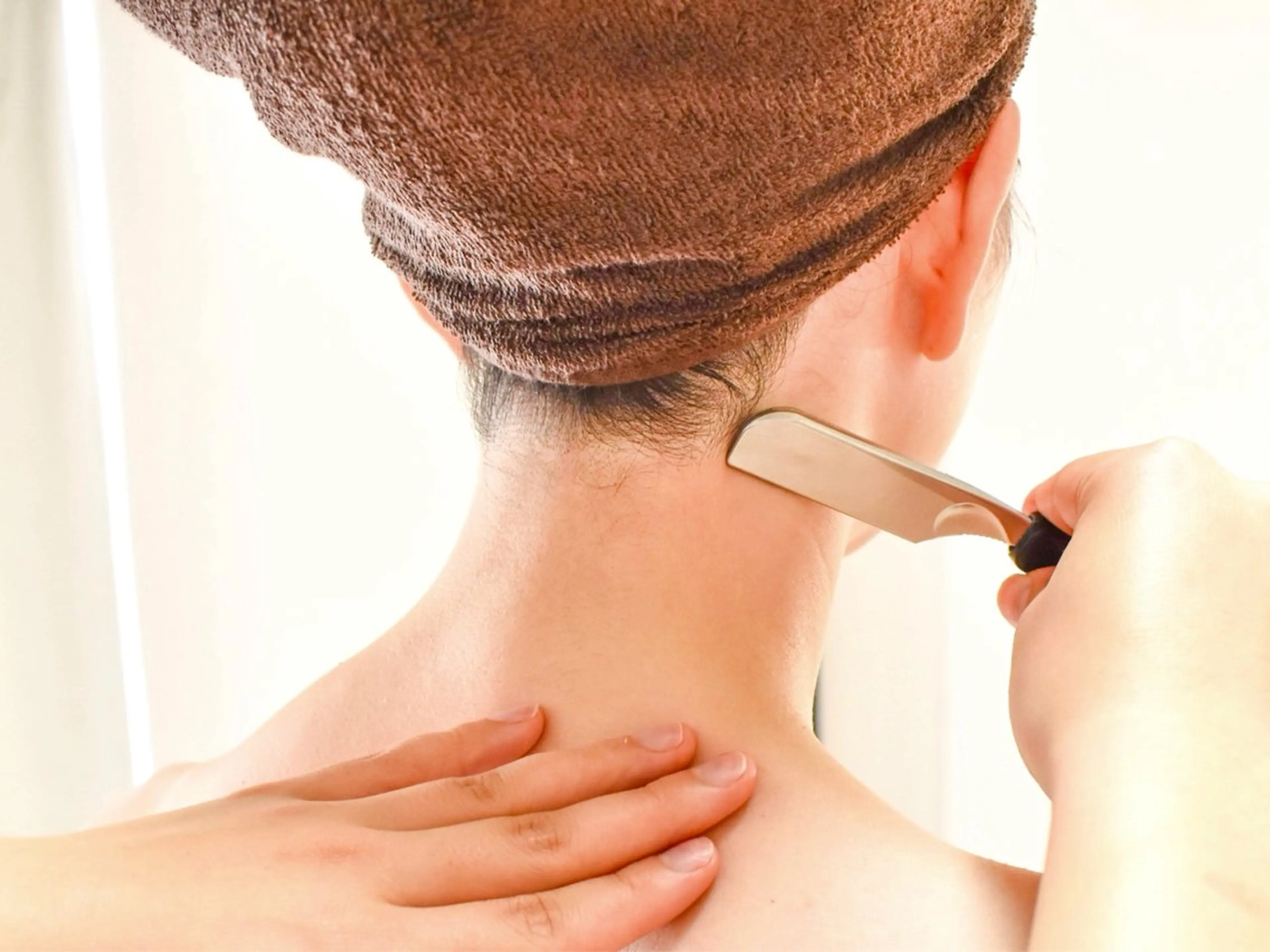 【360度美人シェービング】顔、首前、眉毛、襟足　¥9900→¥8800の写真