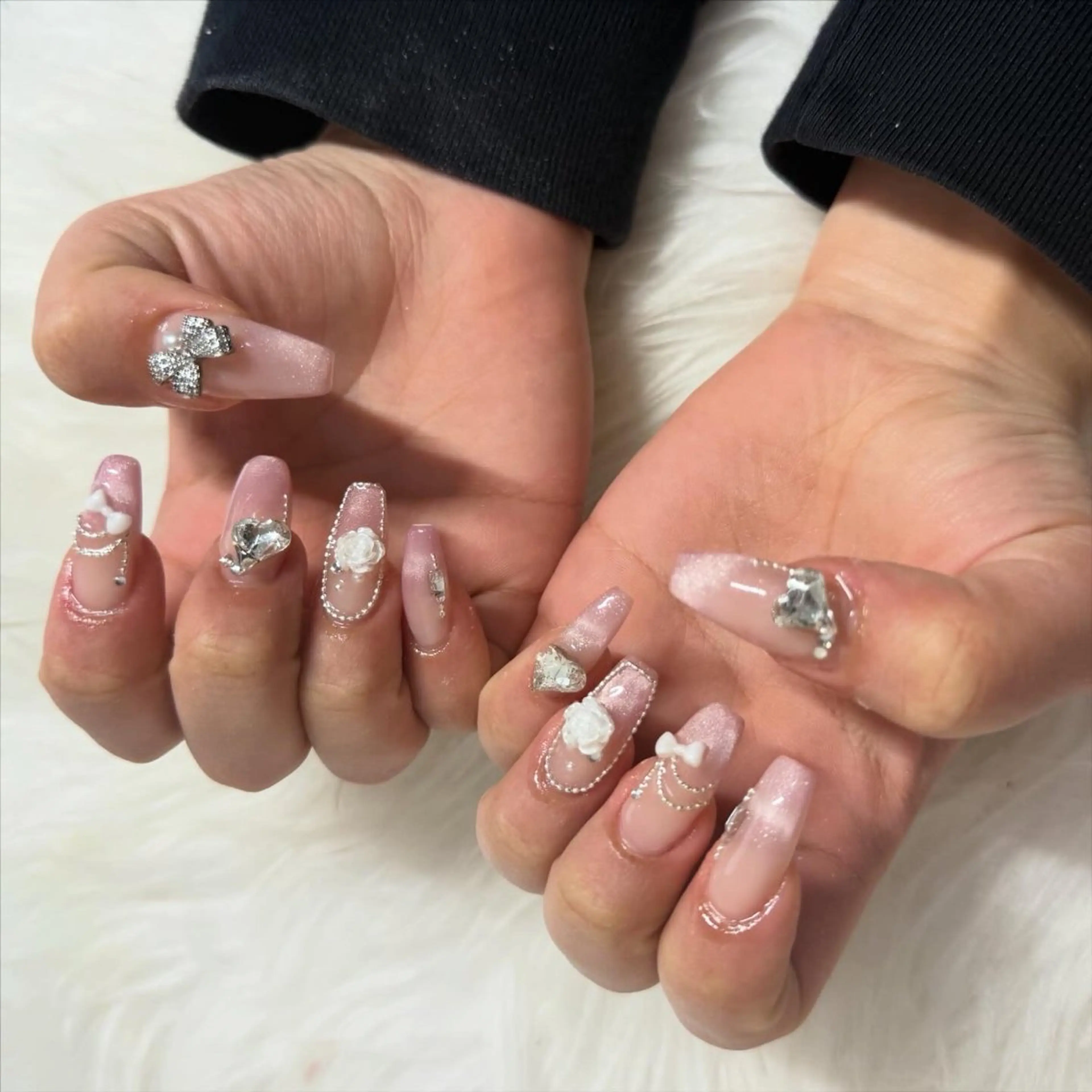 ロング ハンドネイル mao .のネイルデザイン