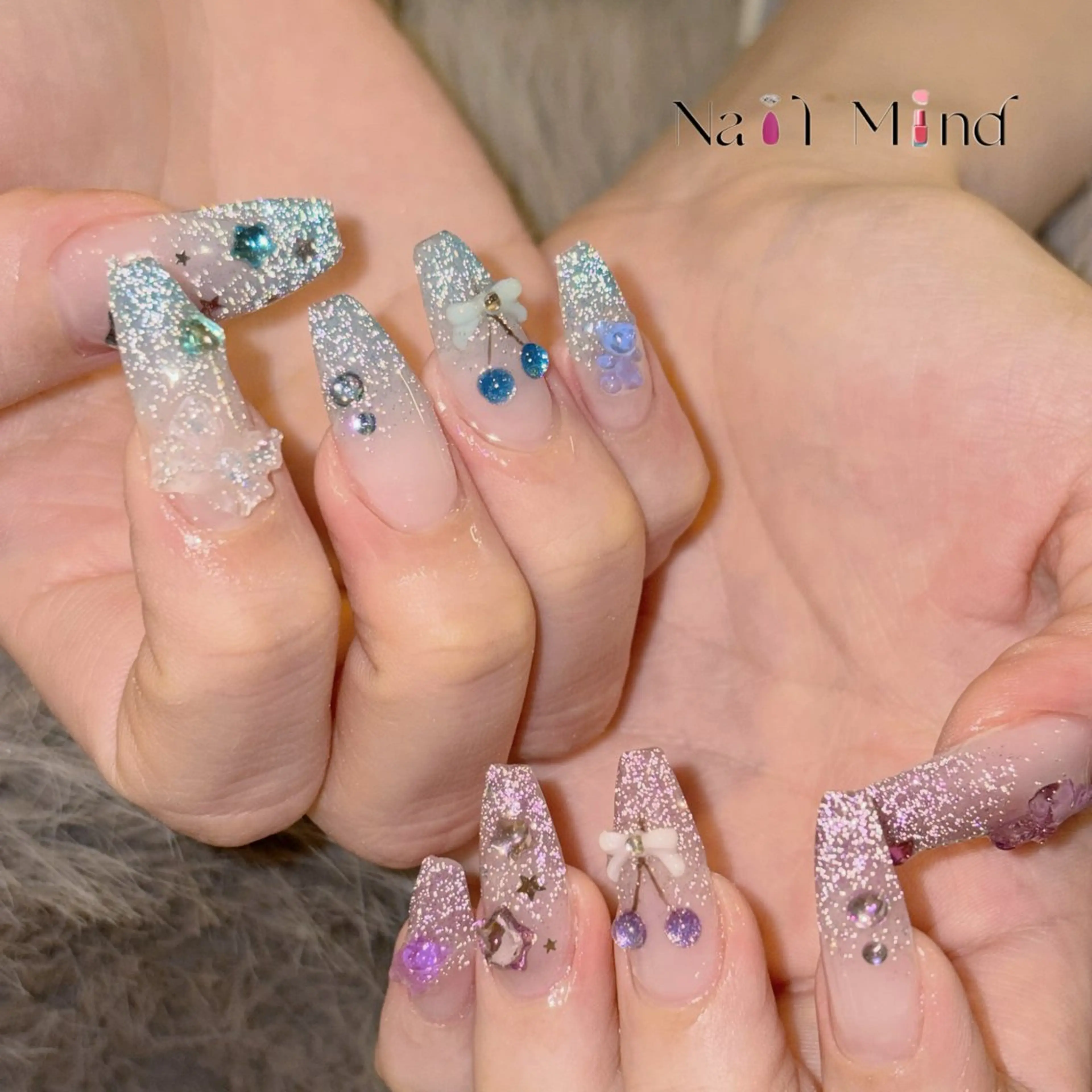ネイル キラキラネイル 春ネイル ハンドネイル Nail Mind (NaONail）のネイルデザイン