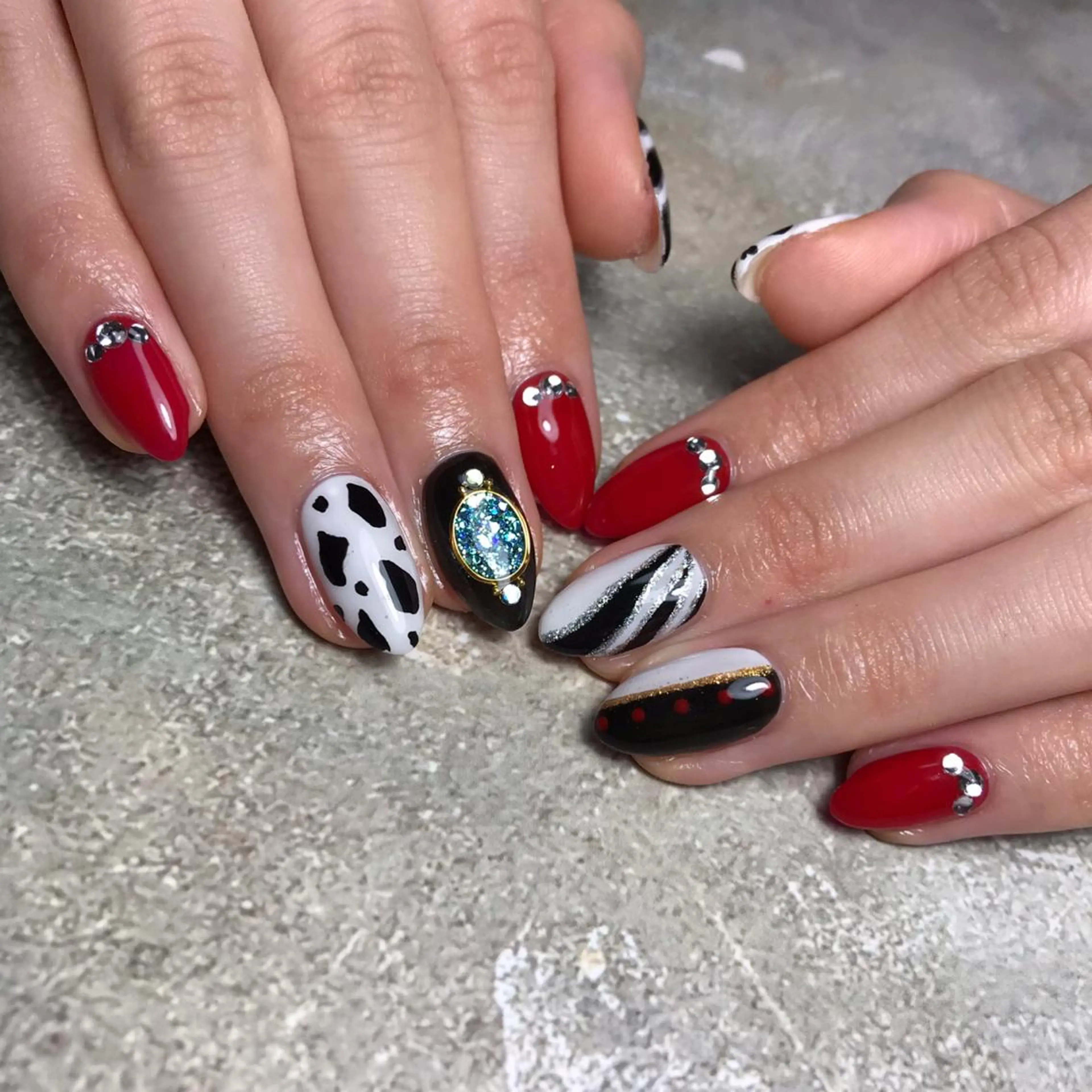 ネイル ハンドネイル 💅chainail _aiのネイルデザイン