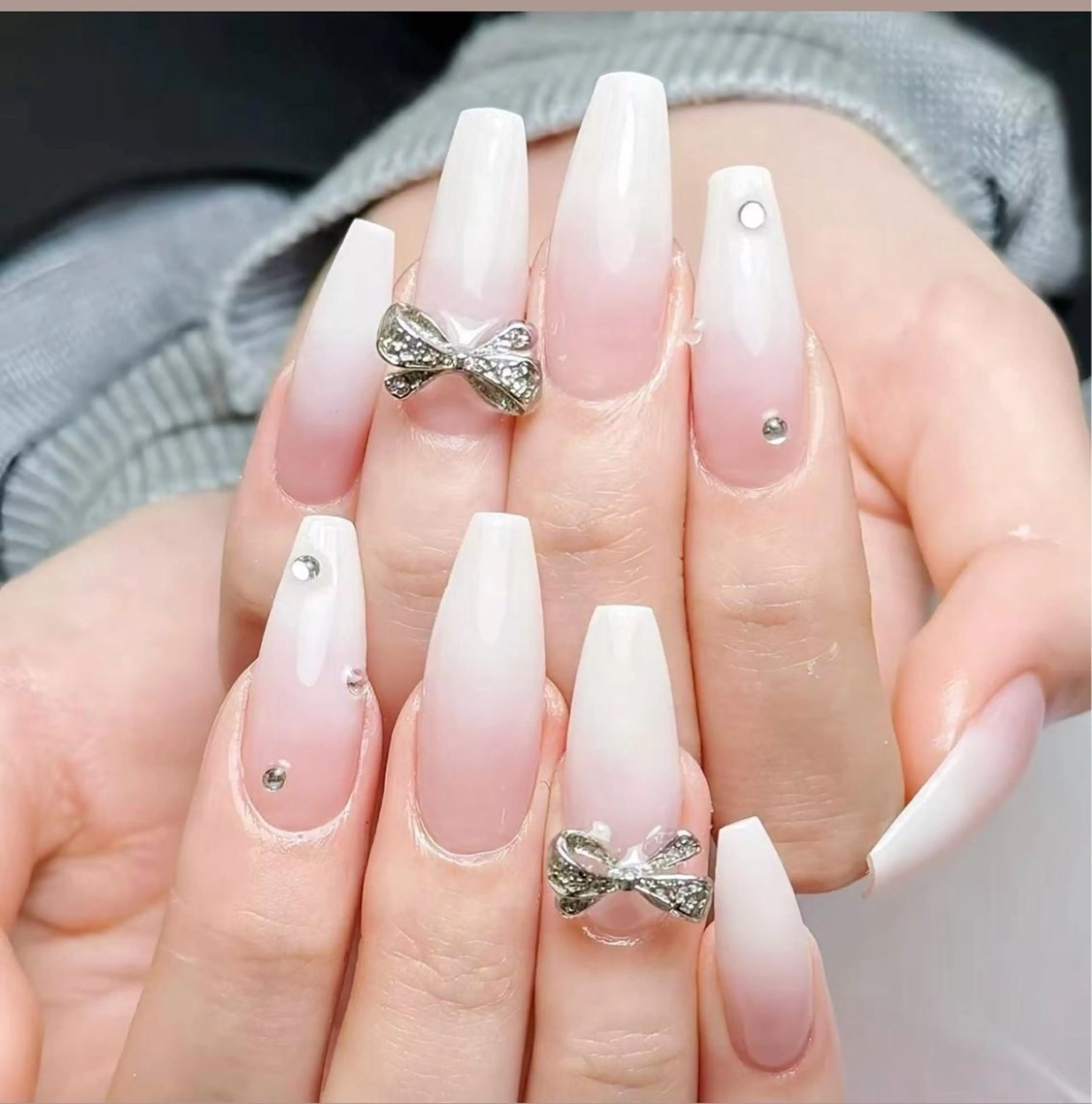 ネイル MoonHi Nail Salon所属・MoonHi Nail 朝霞台のネイルデザイン