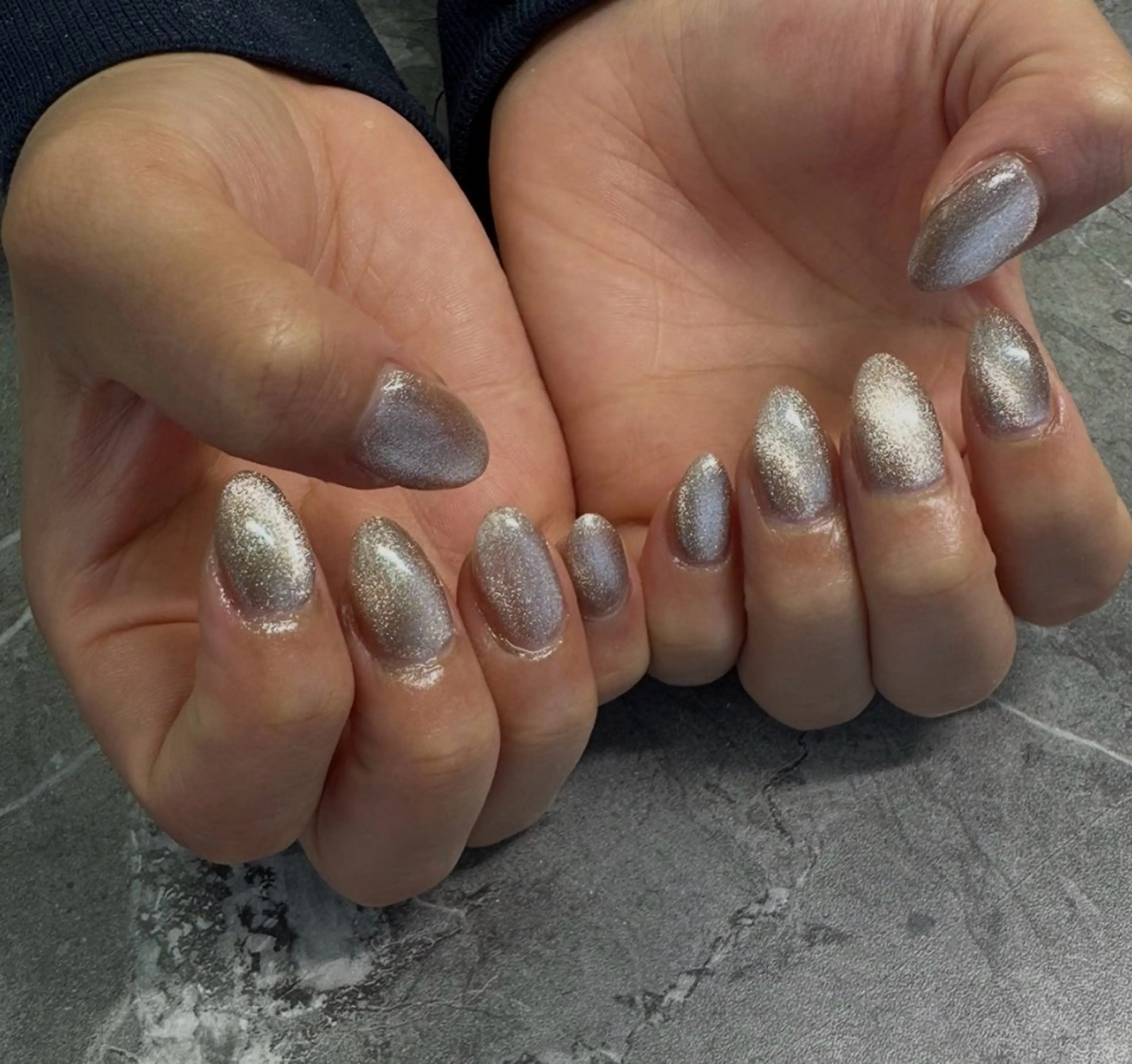 ネイル キラキラネイル マグネットネイル Nail salon ヴェロニカ　ななみのネイルデザイン