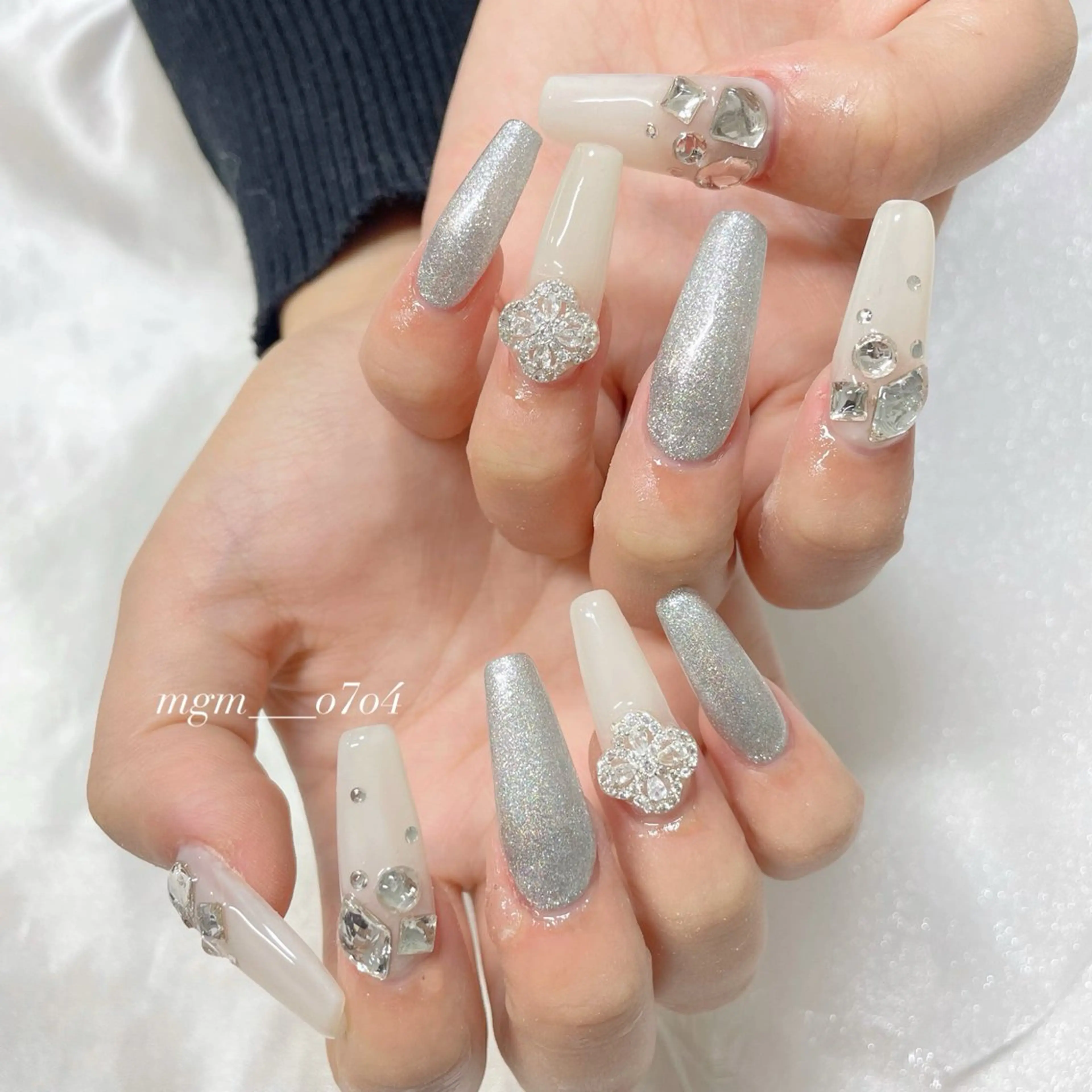 ネイル MoON...❤︎ MeGuのネイルデザイン