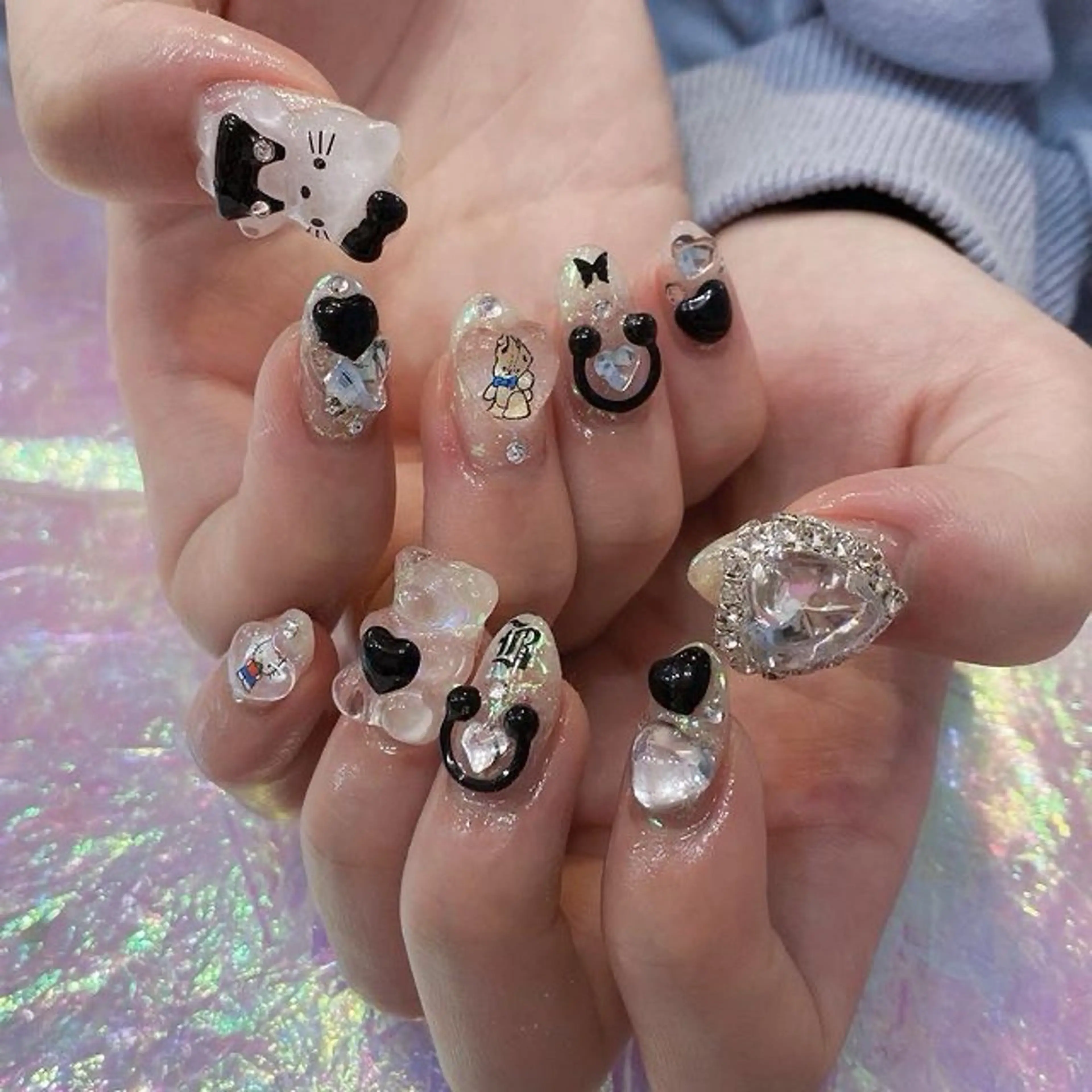 ネイル フレンチネイル ガラスフレンチ グラデーション マグネットネイル ミラーネイル Lee Nailsのネイルデザイン