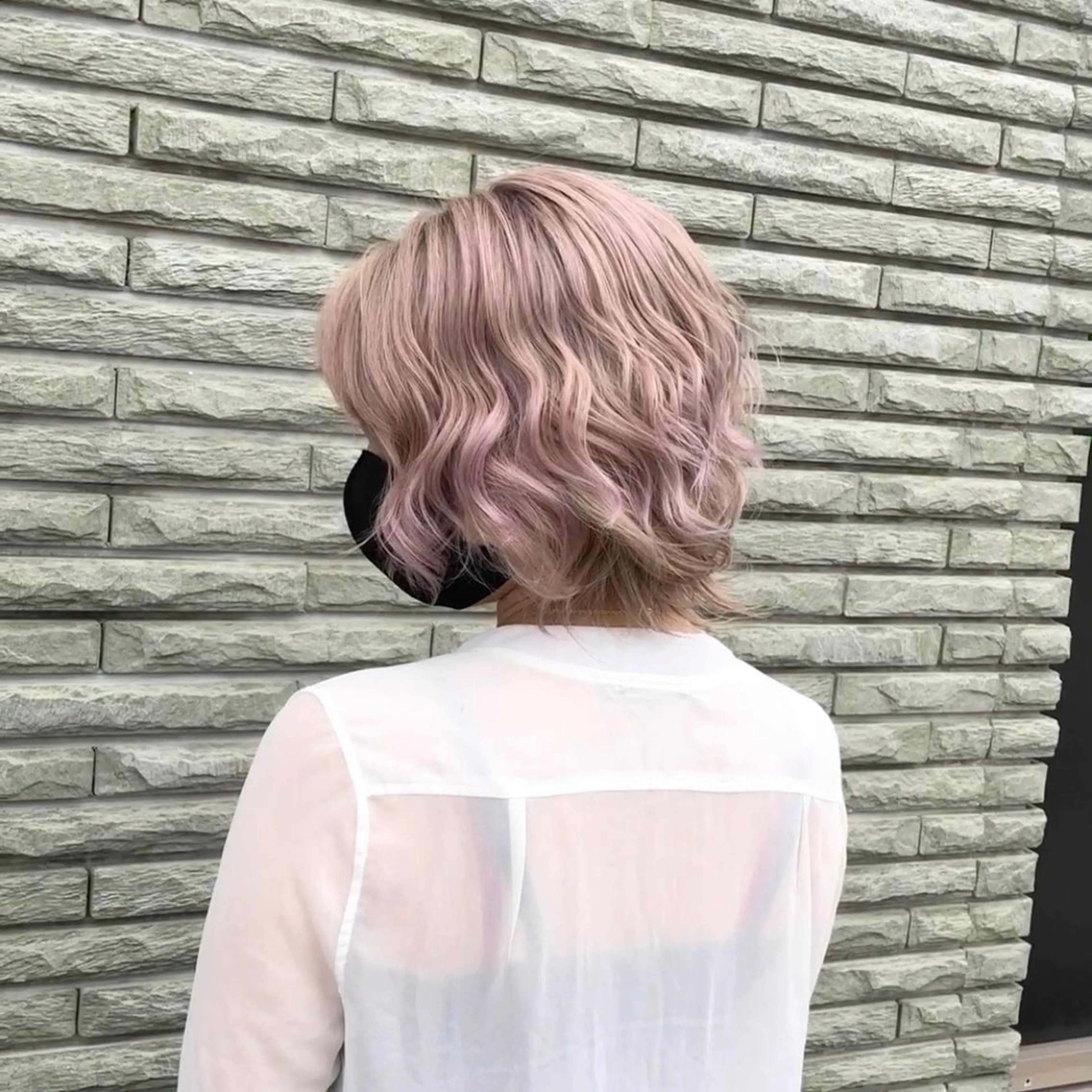 ショート カラー ヘアアレンジ ショートボブ シールエクステ バレイヤージュ デザインカラー ハイライトカラー アンドウ ユウ/ レイヤーカット/韓国のヘアスタイル