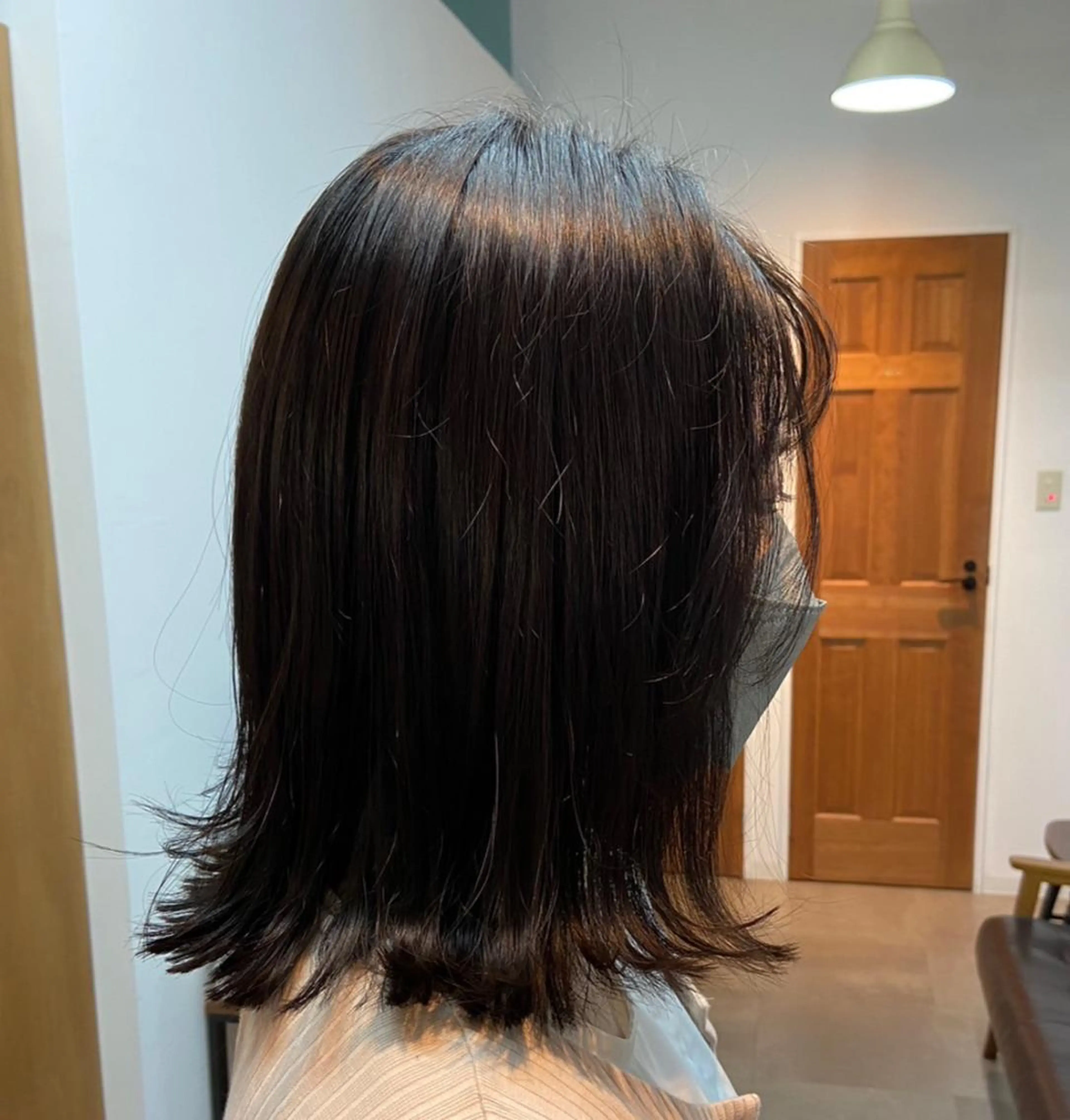 ミディアム カラー 外ハネヘア 安岡美咲✂︎ 艶カラー/髪質改善のヘアスタイル