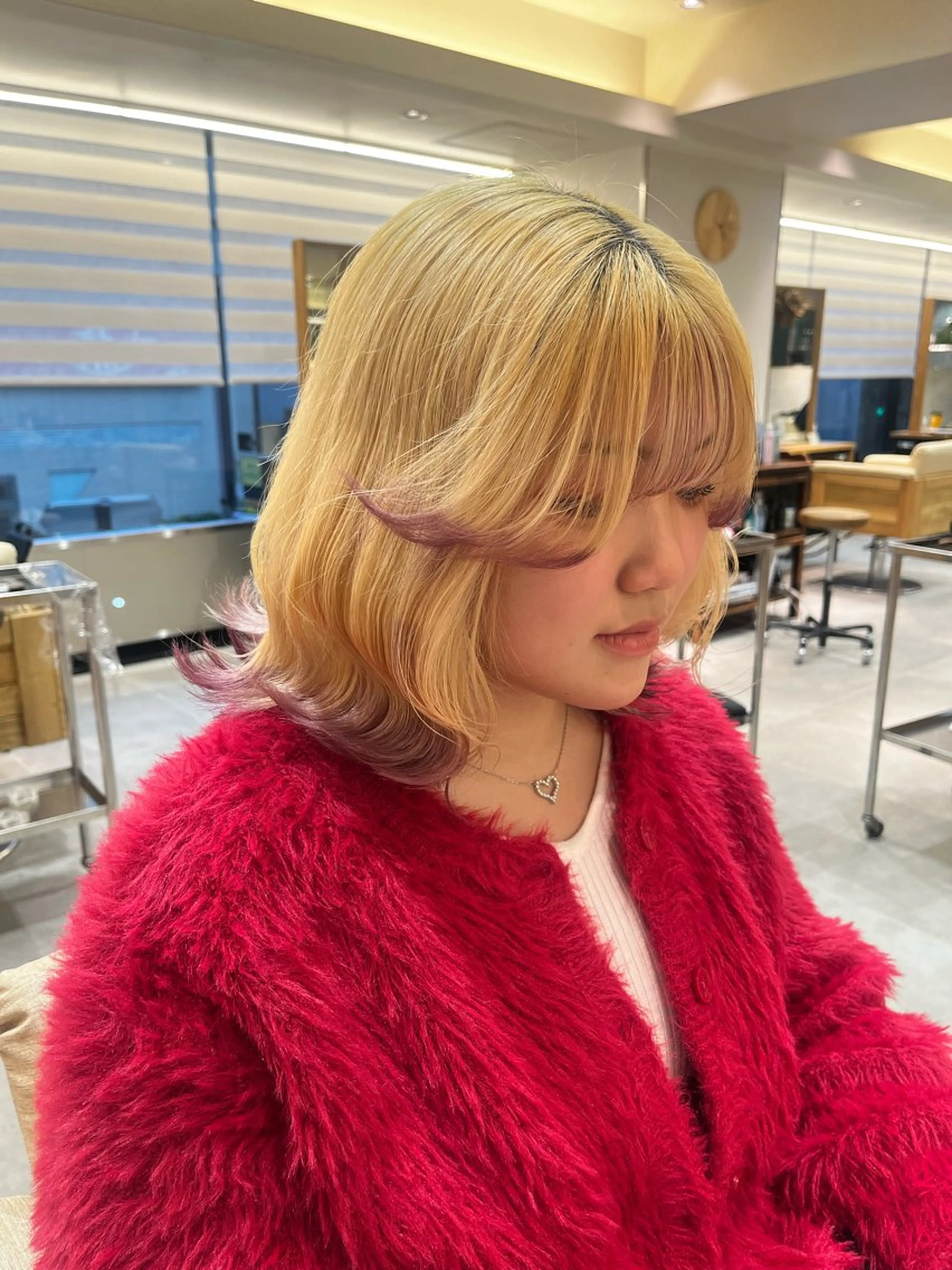 カラー The B/ オガワラナのヘアスタイル