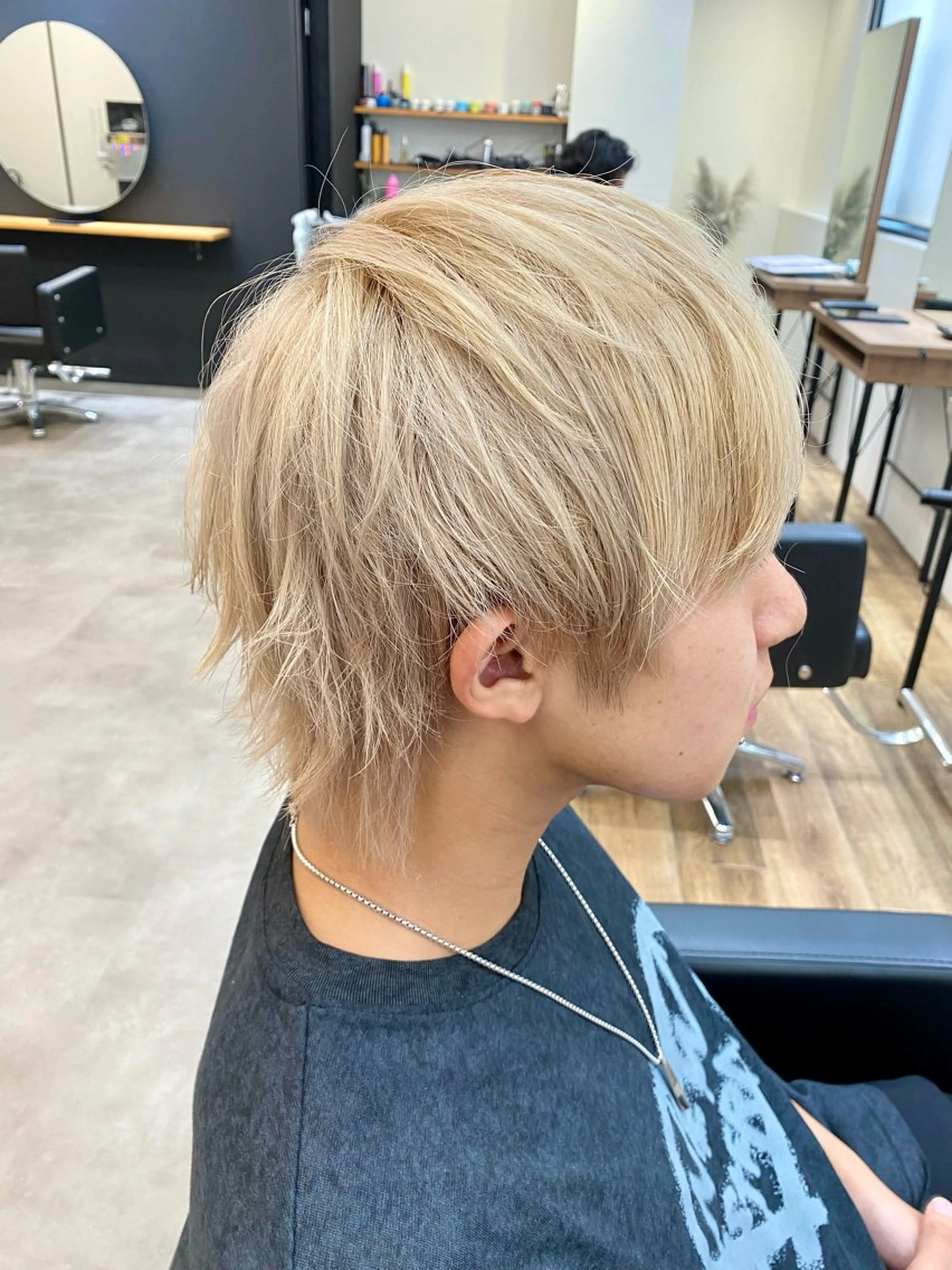 カラー メンズ ベージュカラー ホワイトベージュ well高崎上大類町 /湯浅泳作のヘアスタイル