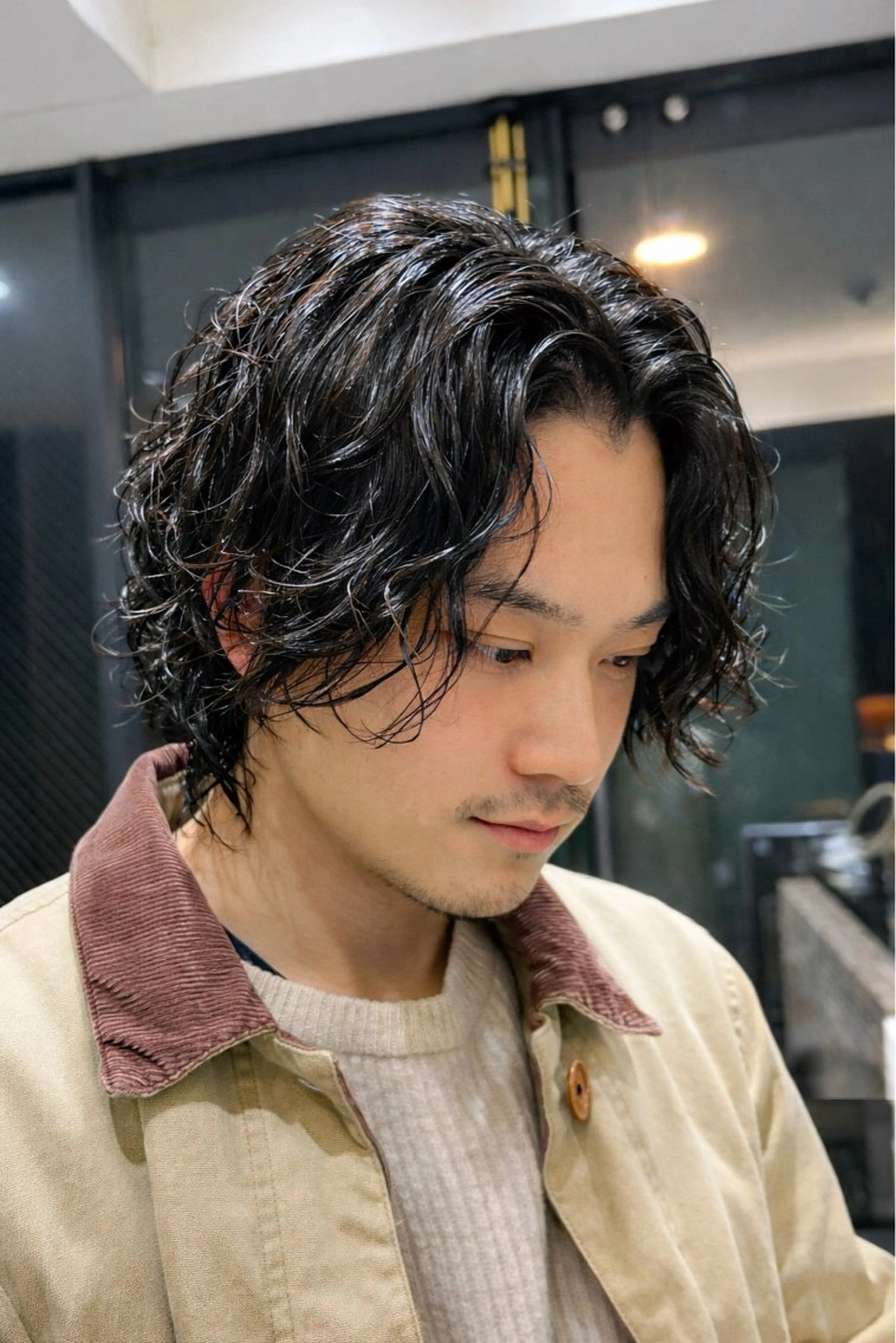 ミディアム パーマ メンズ カット パーマ トリートメント ケンシロウ メンズパーマ特化⭕️のヘアスタイル