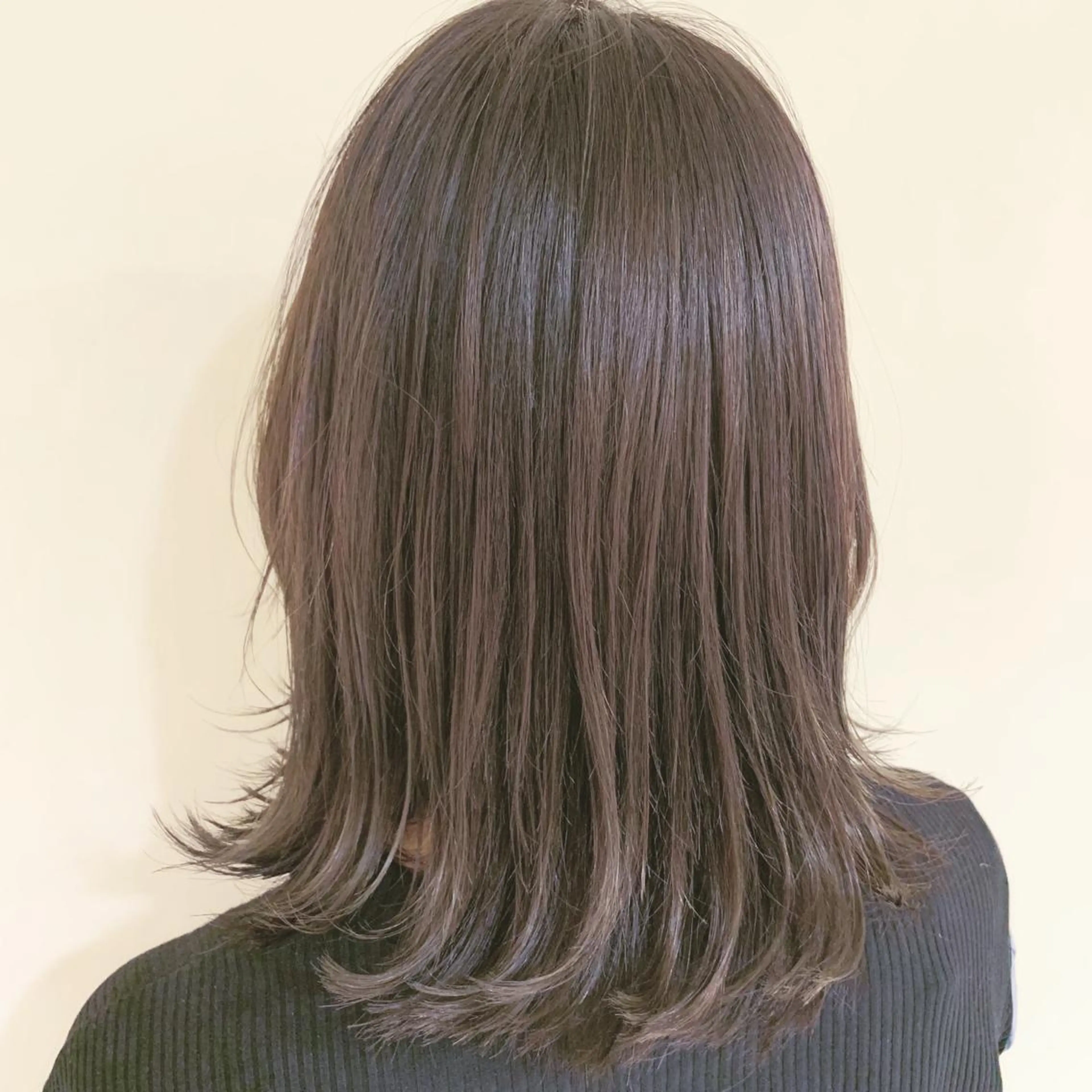 ミディアム カラー ヘアアレンジ アッシュ ラベンダーカラー ラベンダーアッシュ 宮澤 タケル ミディアムヘアのヘアスタイル