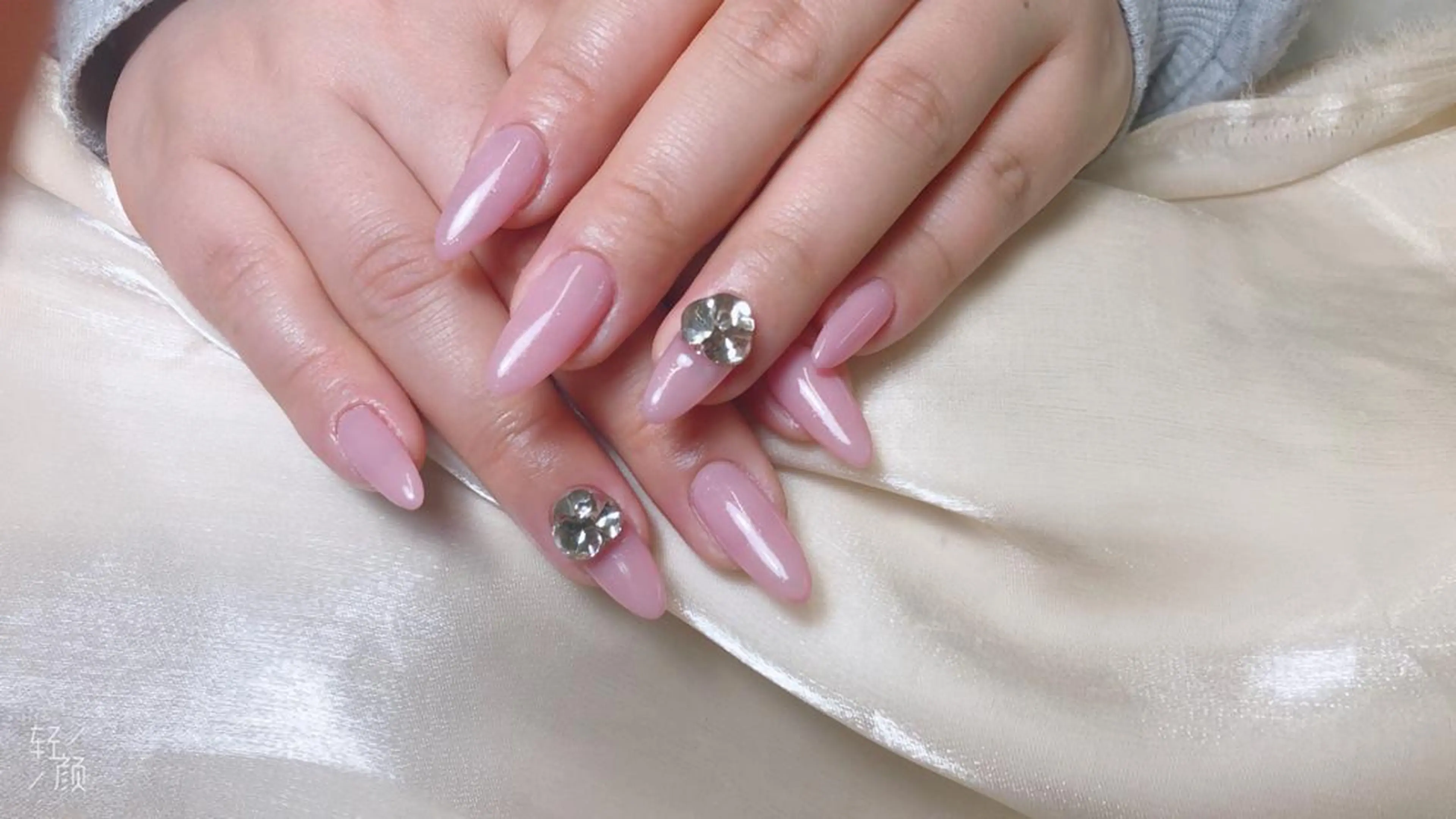 ネイル LR.ONE ヨウのネイルデザイン