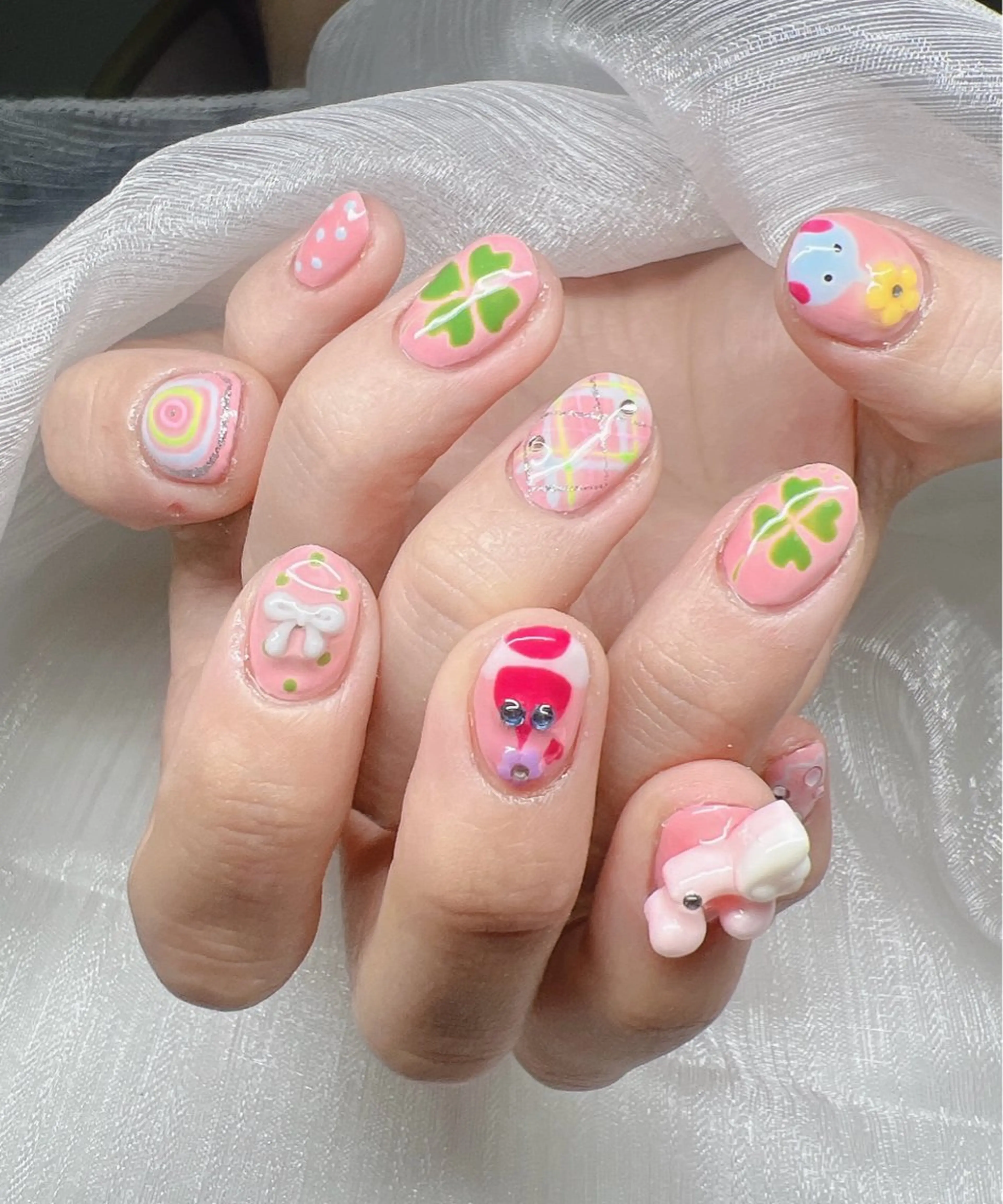 ネイル 長さ出し グラデーション キラキラネイル マグネットネイル ニュアンスネイル Lee Nails チップ長さだし専門店のネイルデザイン